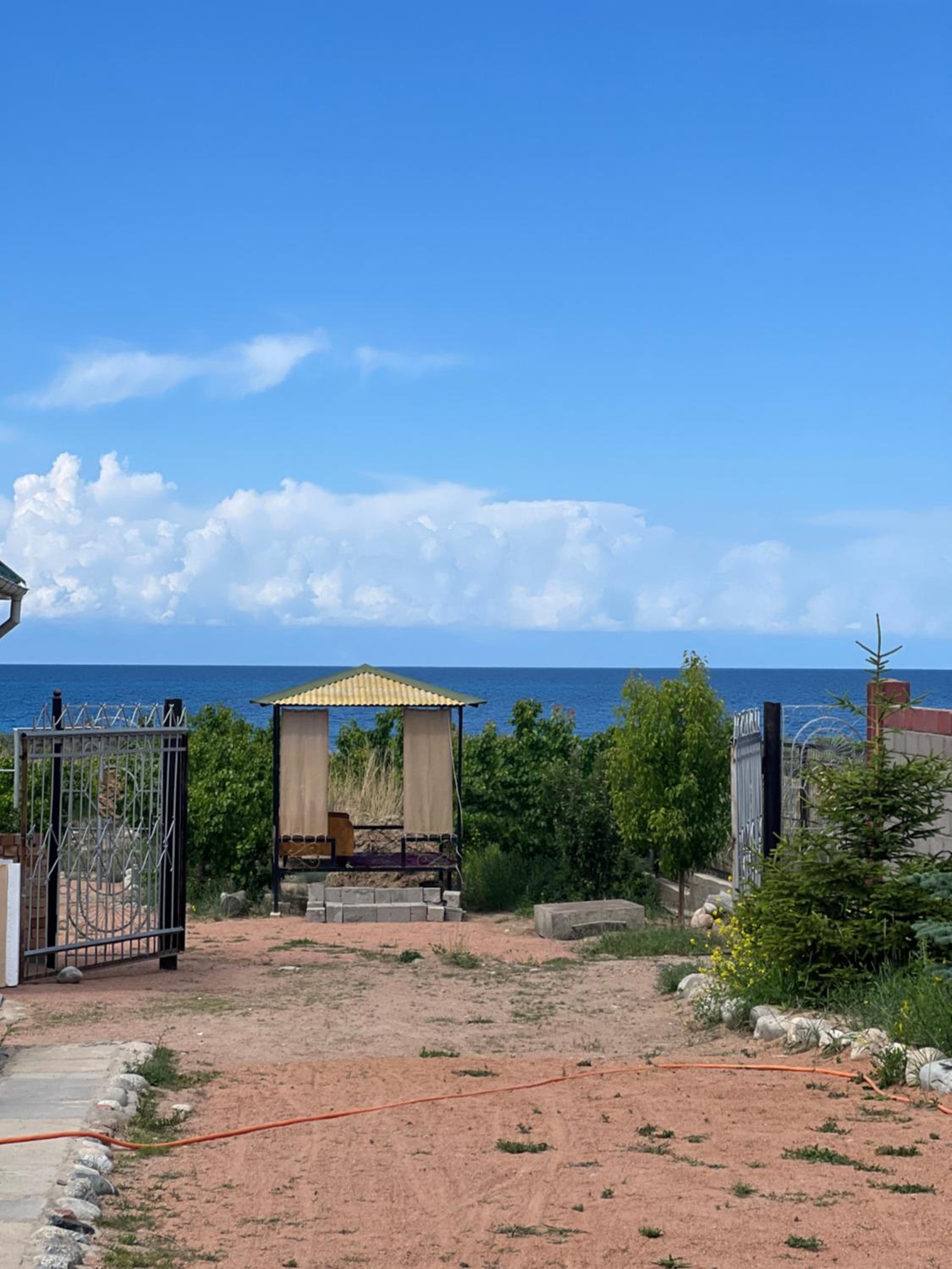 Guest house and yurt camp Svetlana