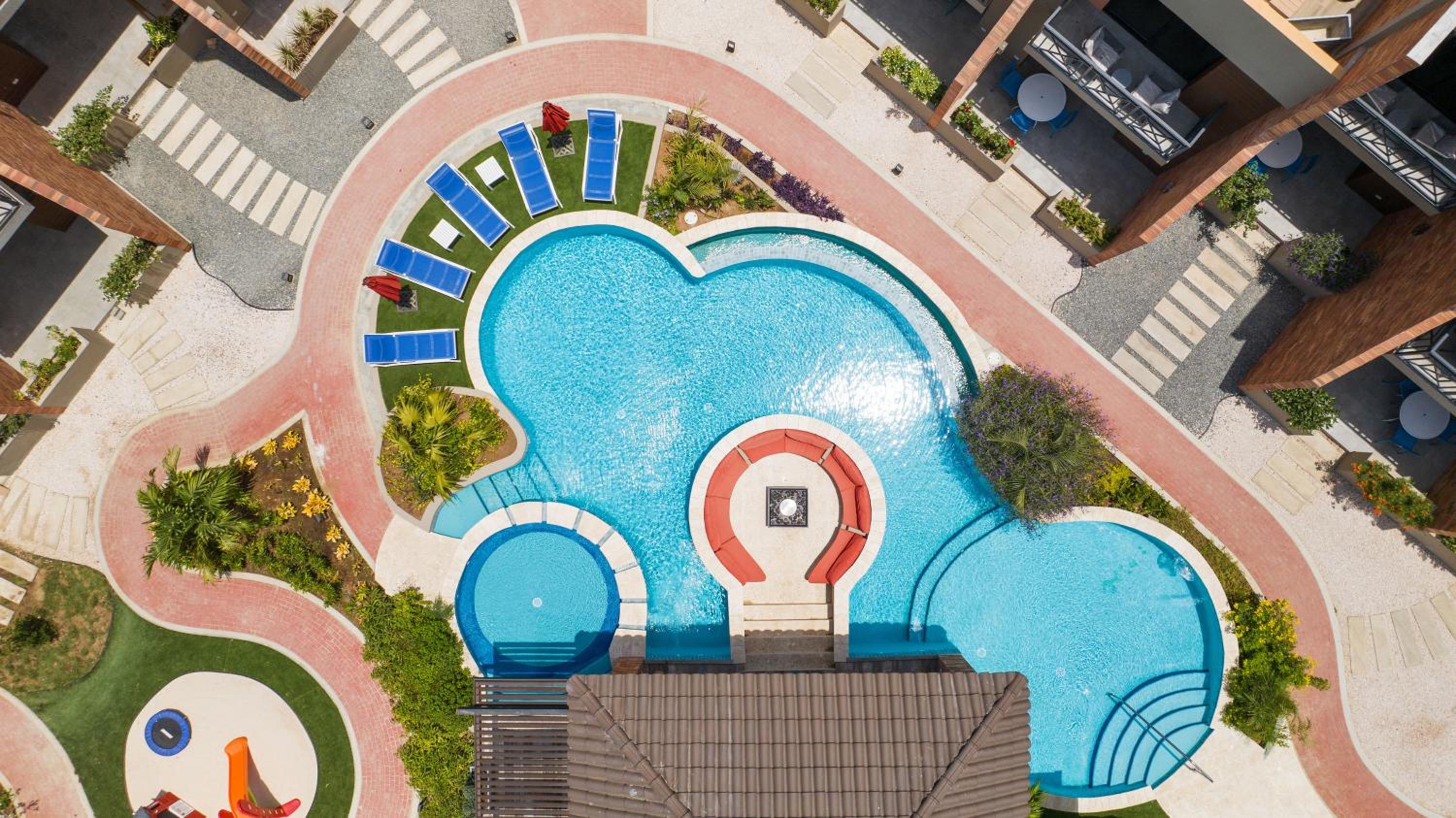 Bocobay Porta al Sole - Luxury Condos 5 min Walk to Ritz and Palm Beach