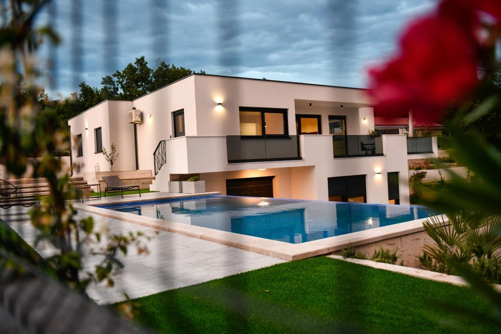Luxury villa Neptune near Imotski, private pool view 5