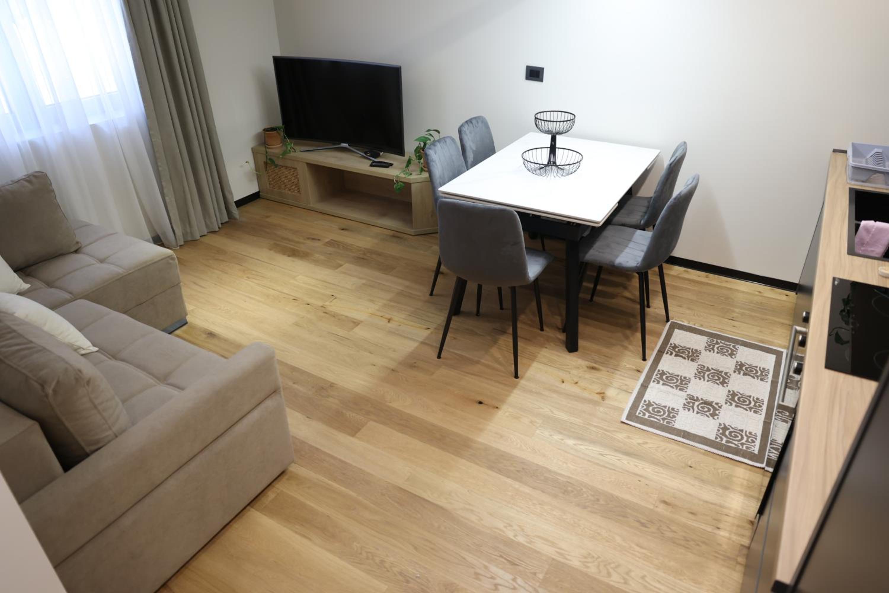 Tirana Premium Apartment 2