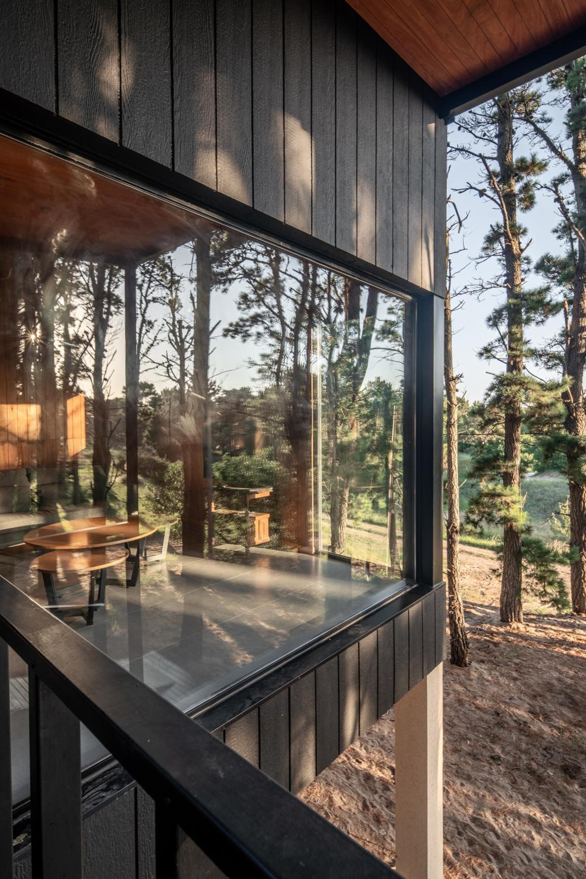 Increible Casa de Diseño en el Bosque! - 8 personas - Mar de las Pampas