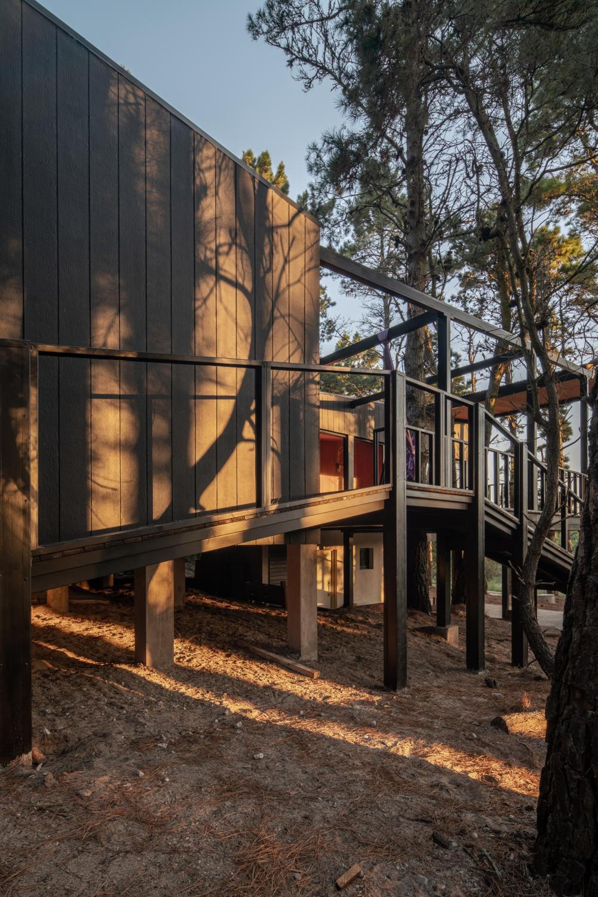 Increible Casa de Diseño en el Bosque! - 8 personas - Mar de las Pampas