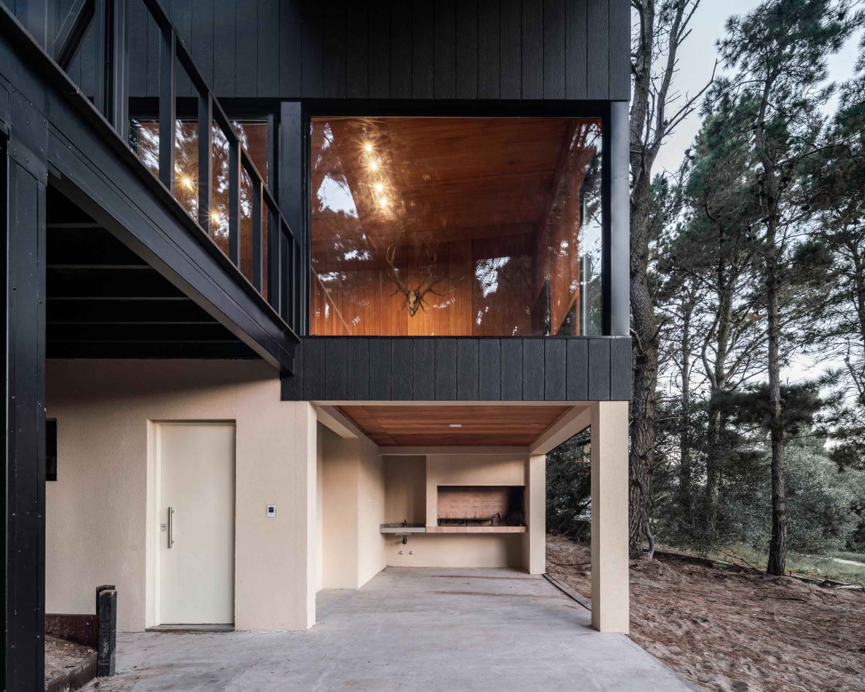 Increible Casa de Diseño en el Bosque! - 8 personas - Mar de las Pampas