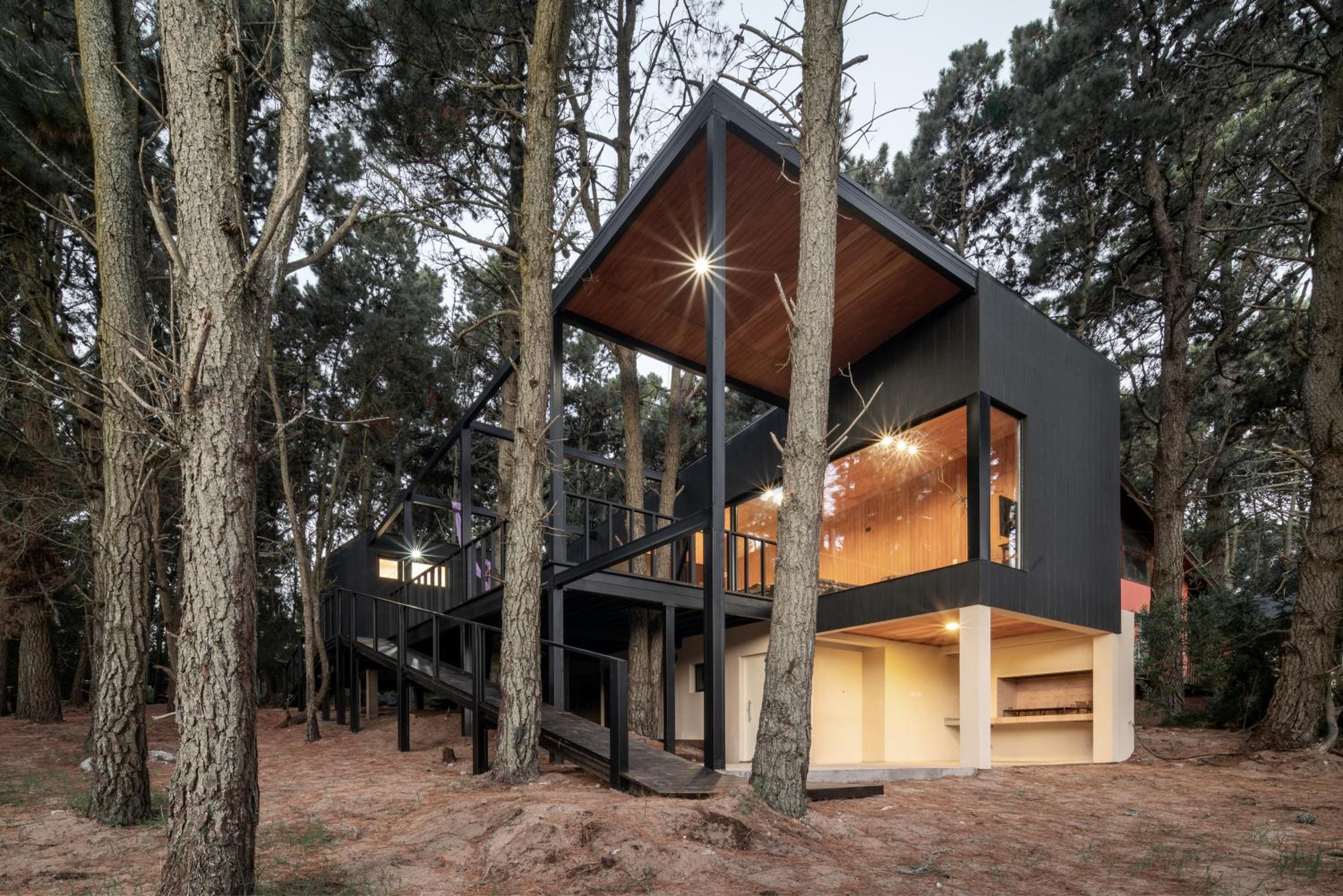 Increible Casa de Diseño en el Bosque! - 8 personas - Mar de las Pampas