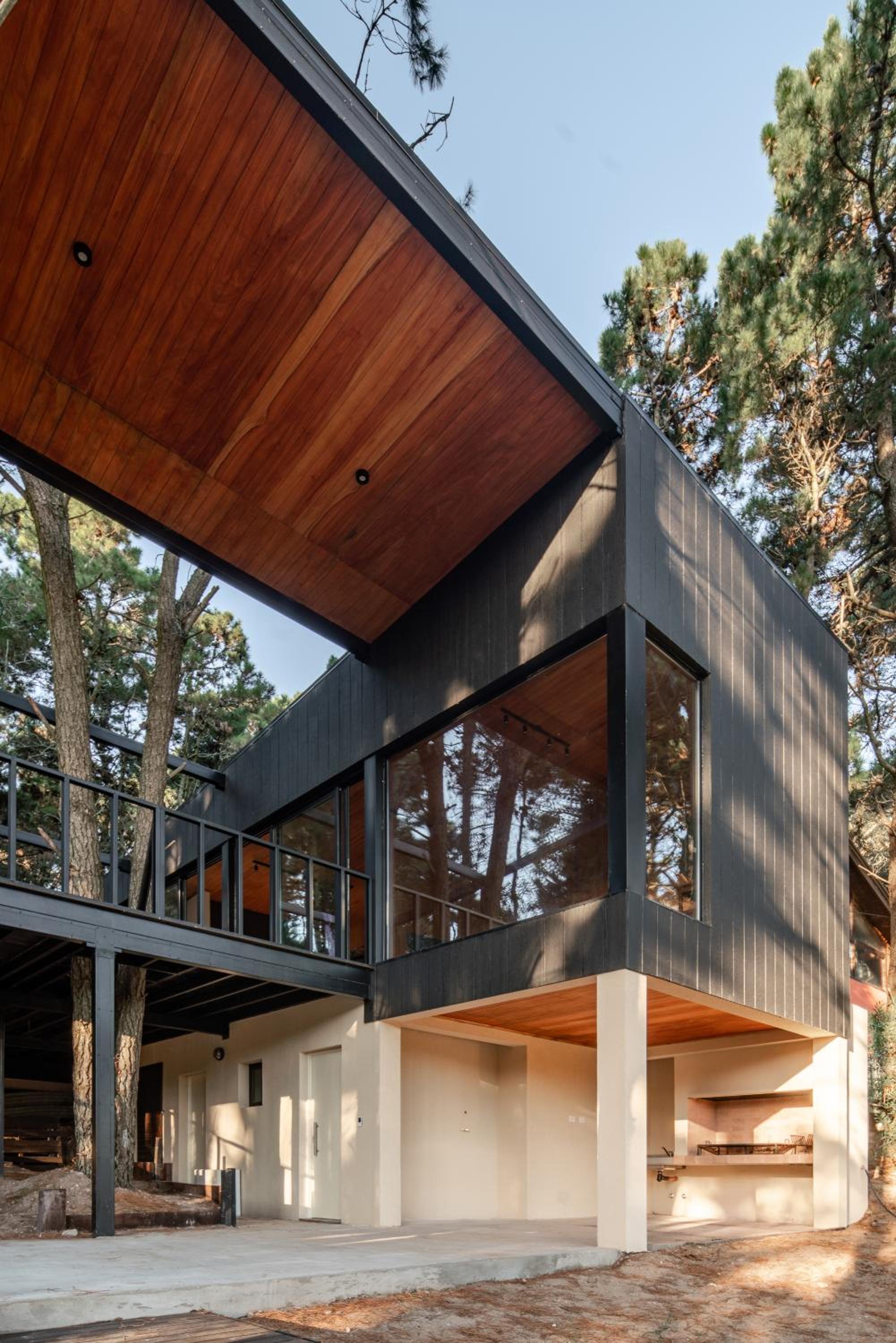 Increible Casa de Diseño en el Bosque! - 8 personas - Mar de las Pampas