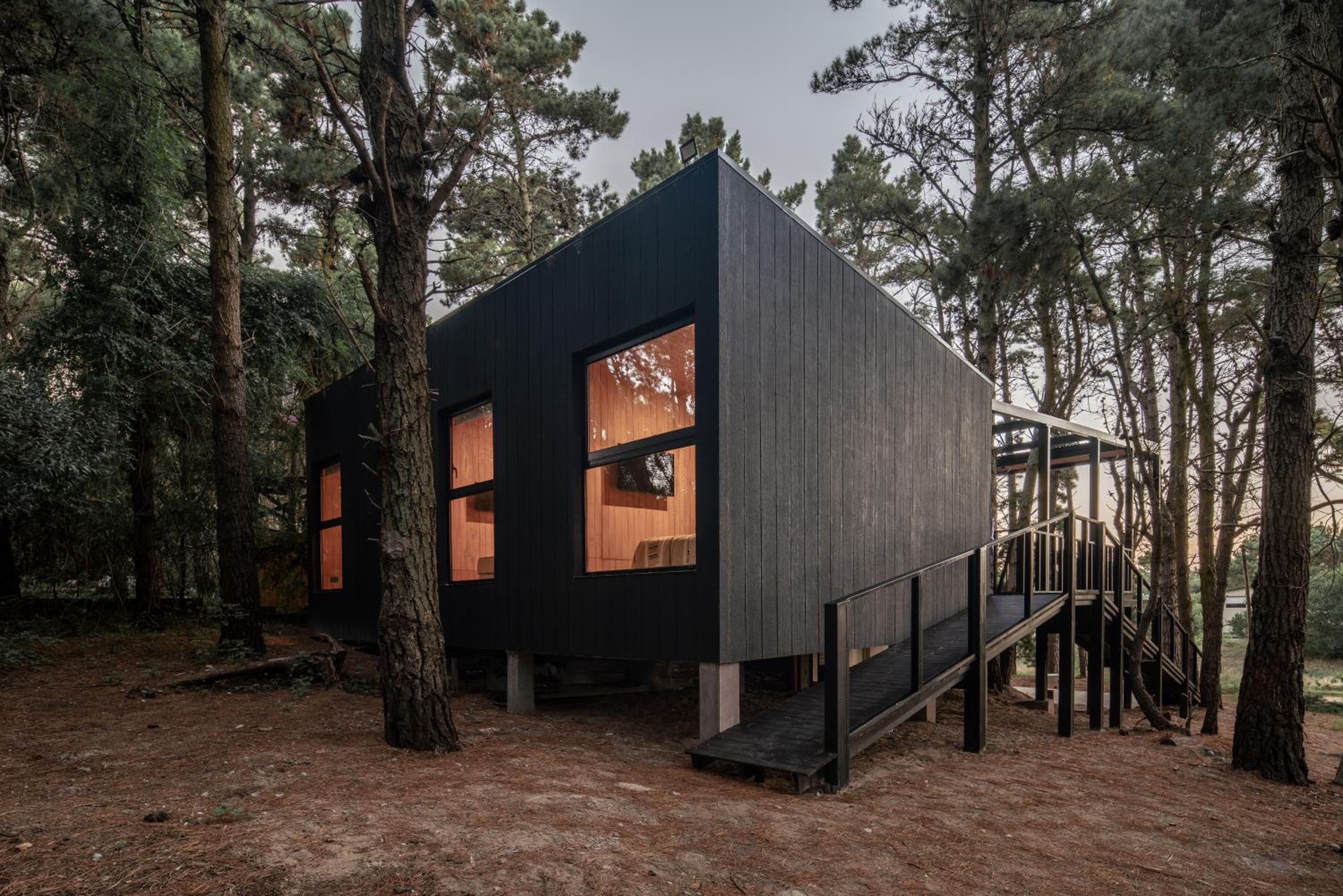 Increible Casa de Diseño en el Bosque! - 8 personas - Mar de las Pampas