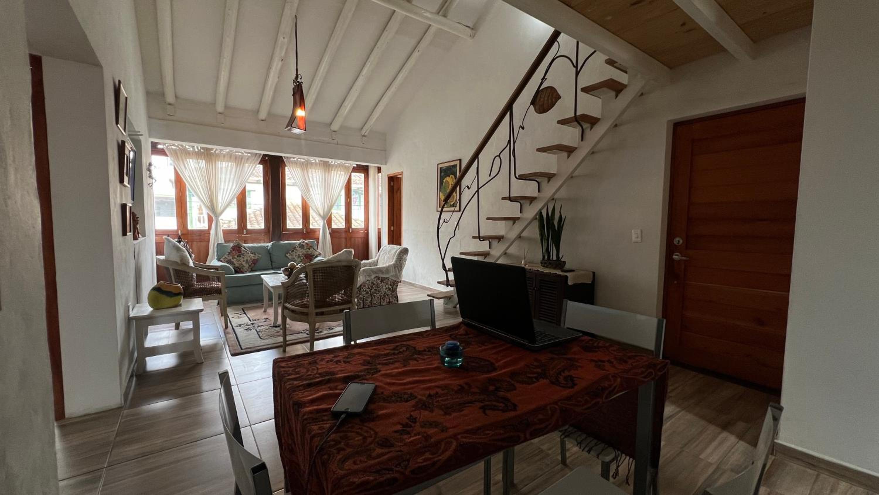 Lindo Apartamento ubicado a 3 cuadras de Plaza Mayor