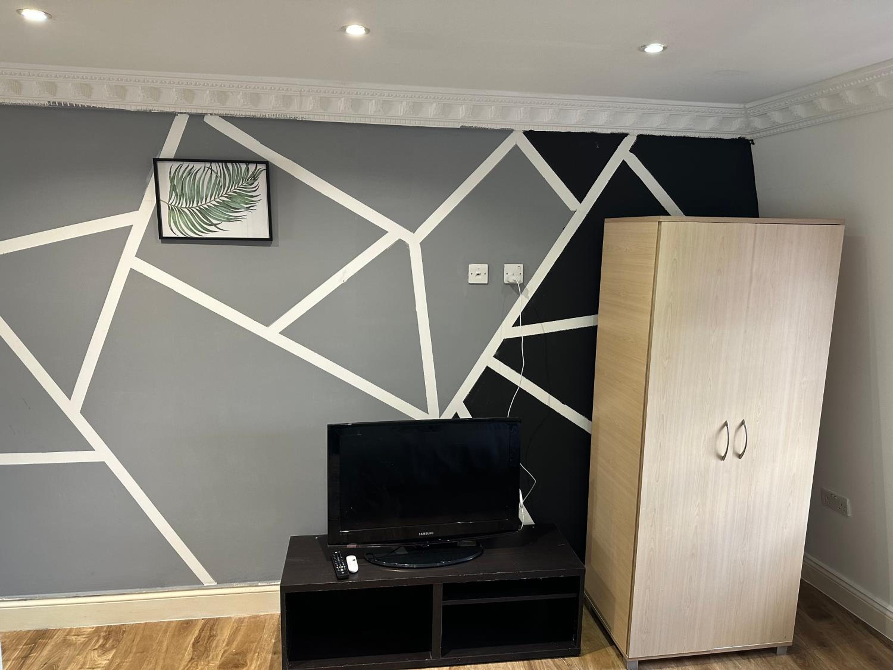 1 Bedroom studio London S8