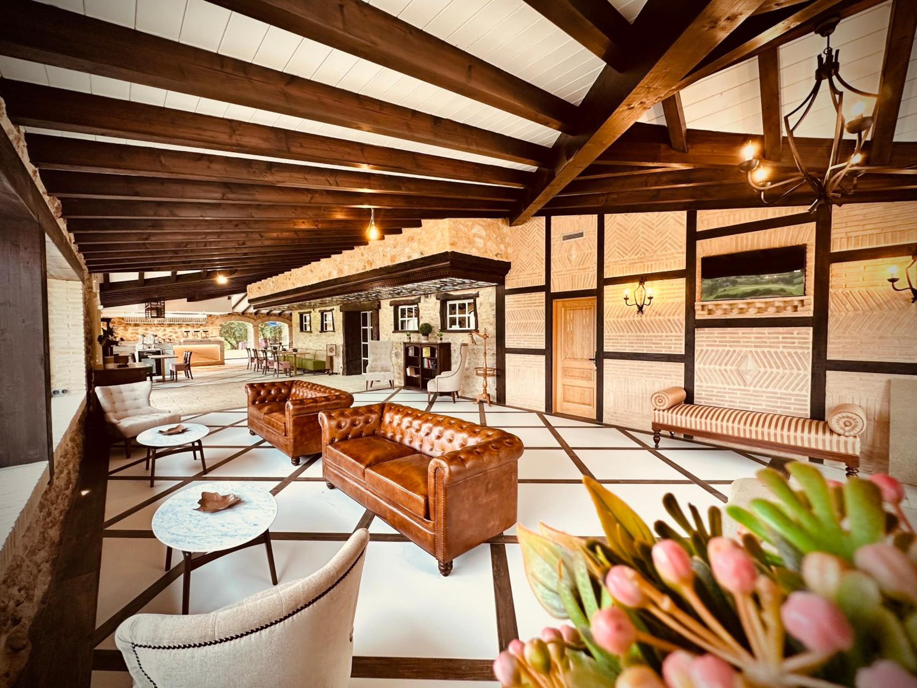 La Quinta Luxury Palace
