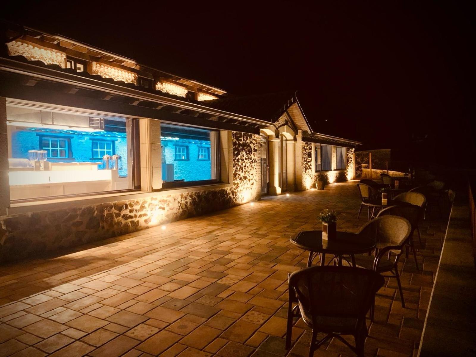 La Quinta Luxury Palace photo 3