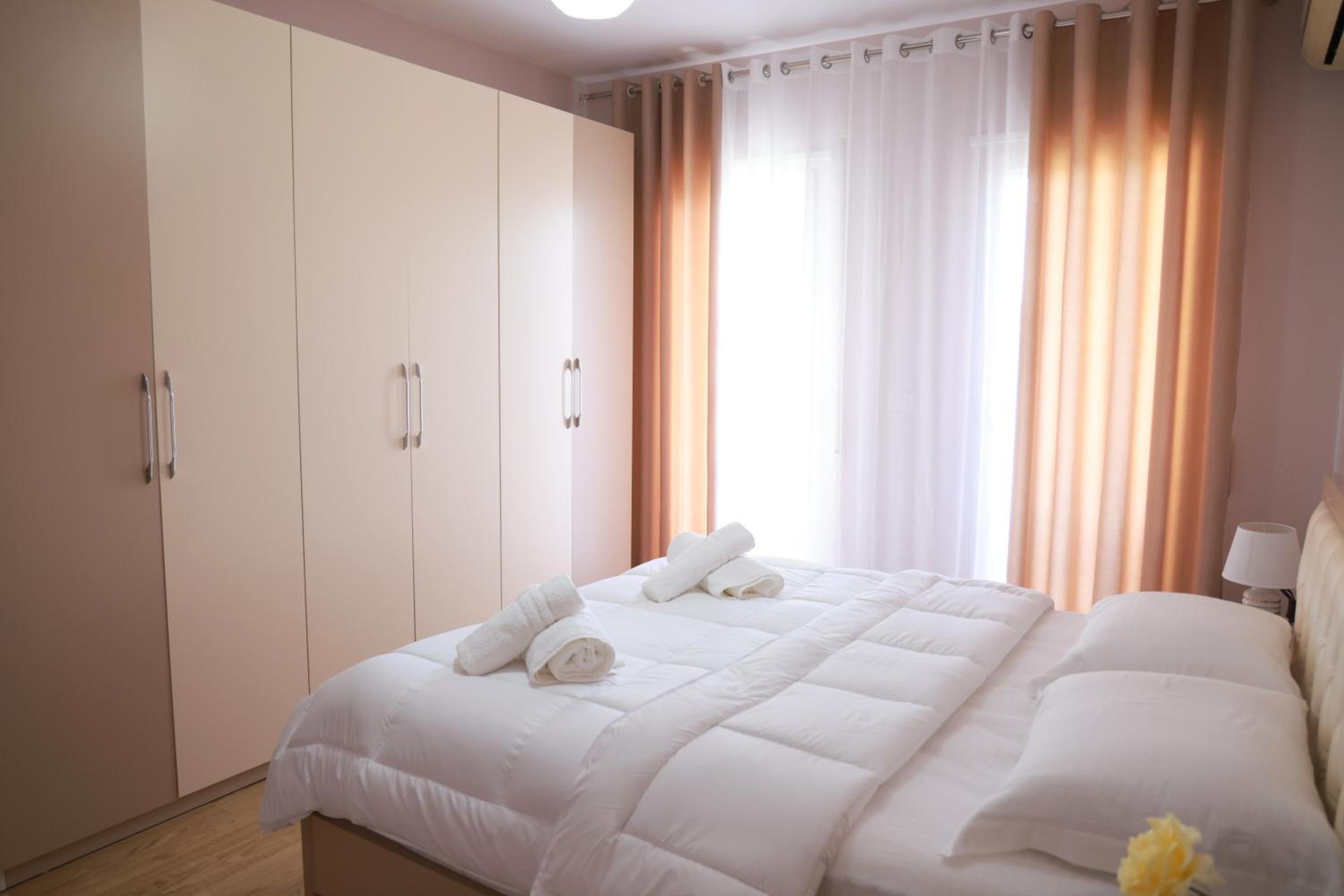 Eloise Apartment
