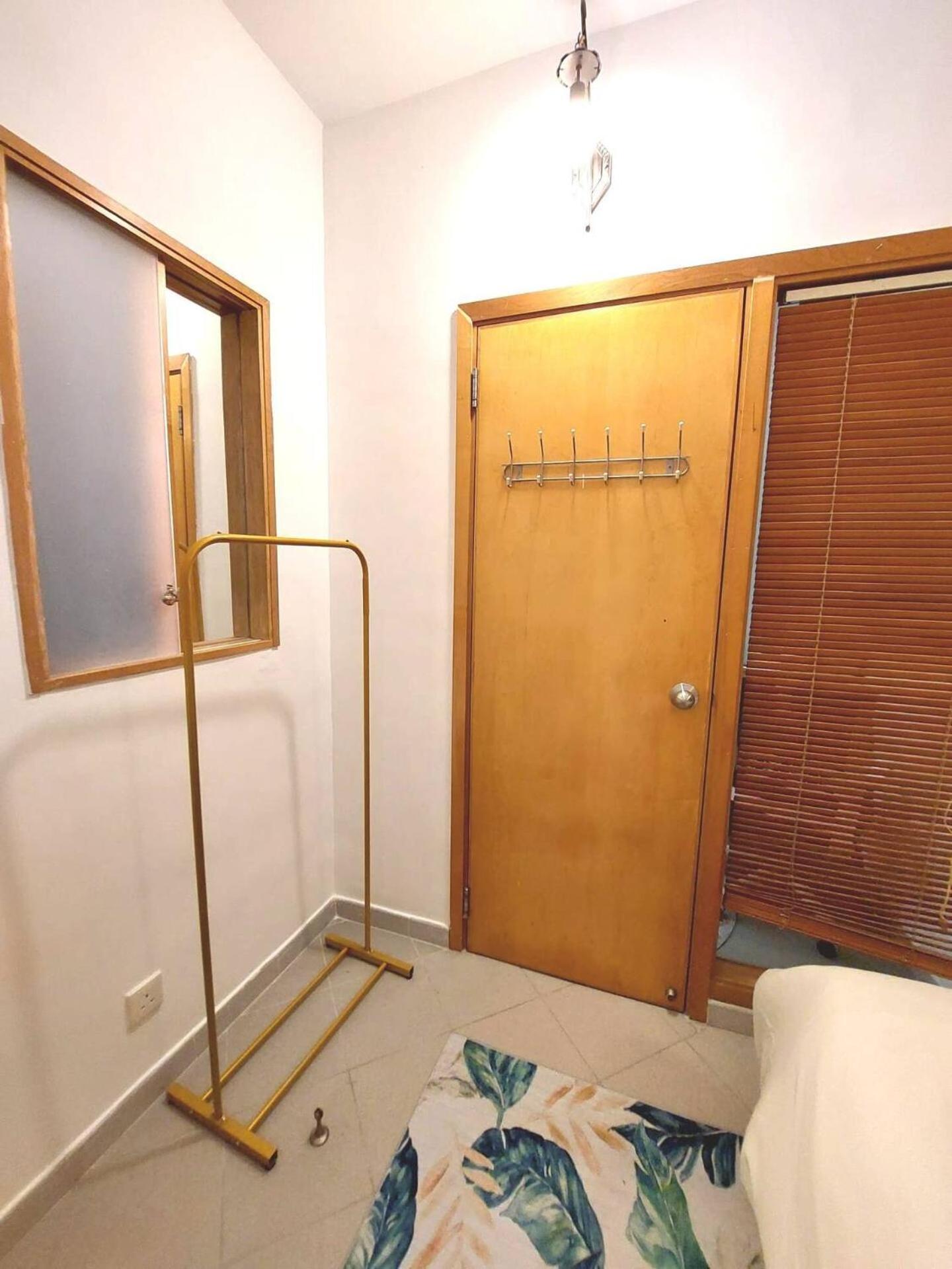 5 Minutes from MTR Full kitchen and toilet with Elevator