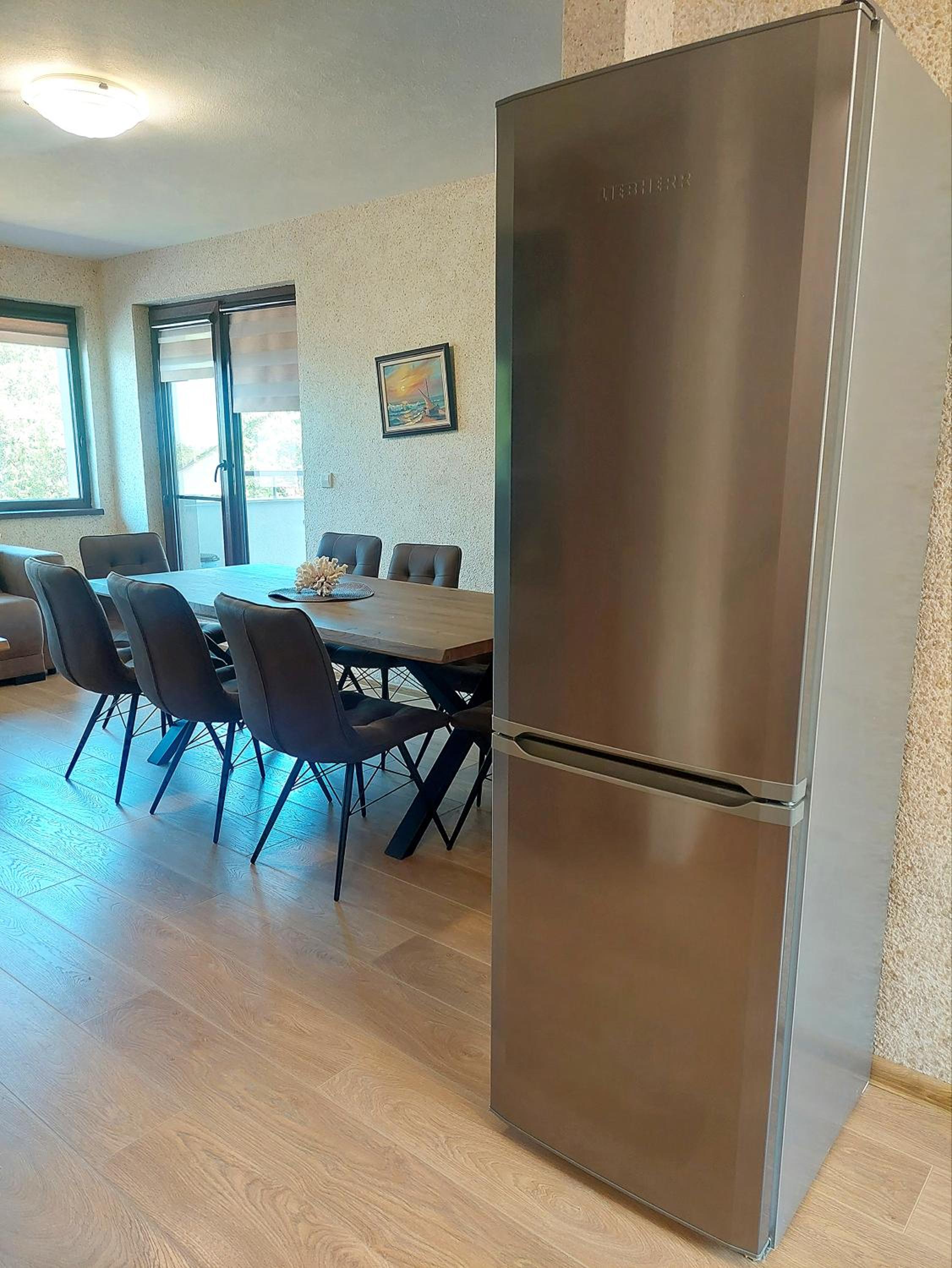 Forest View Apartment