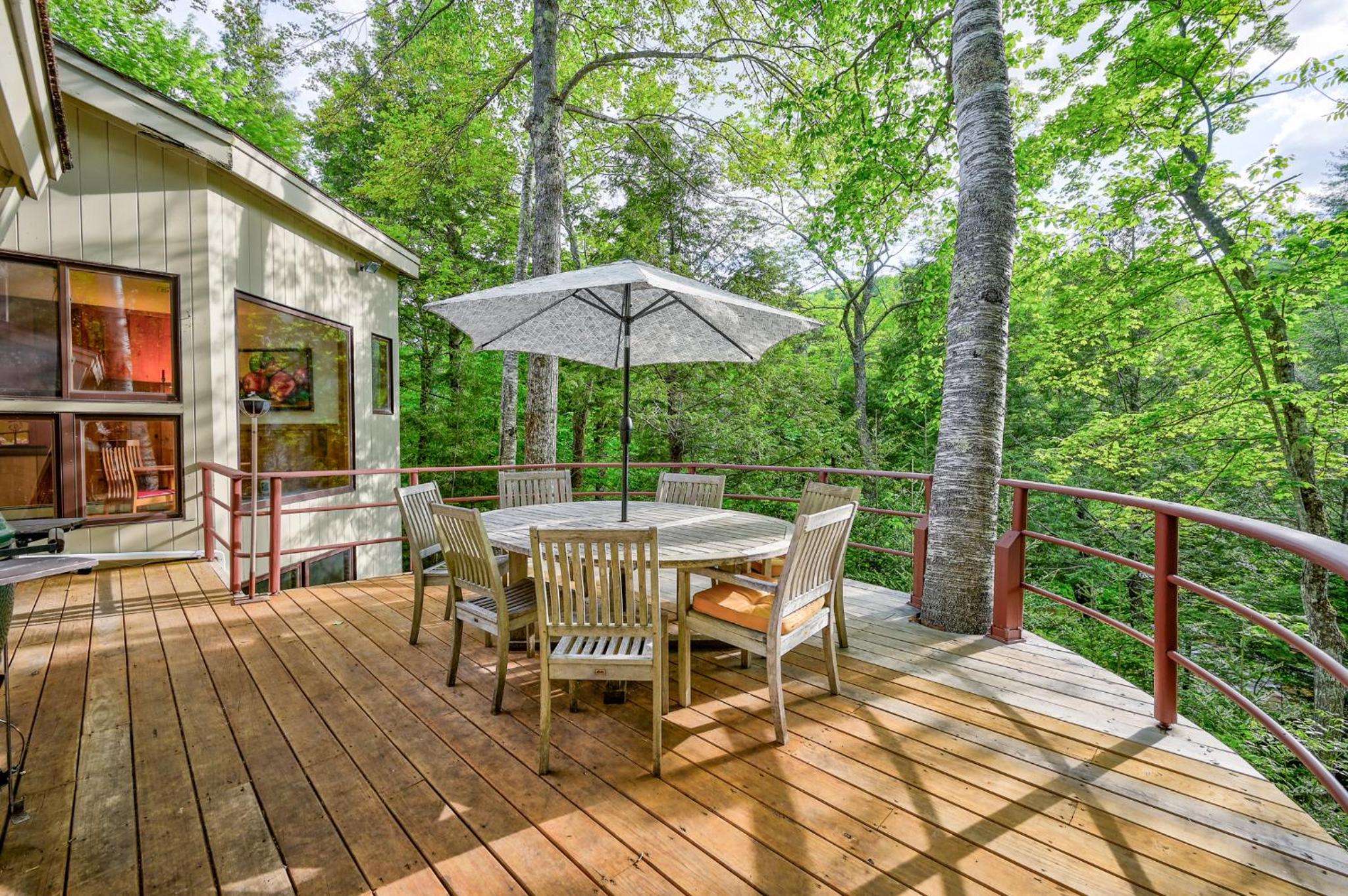 Steps to the Ellis River - Luxe, Hot Tub, Game Room view 2