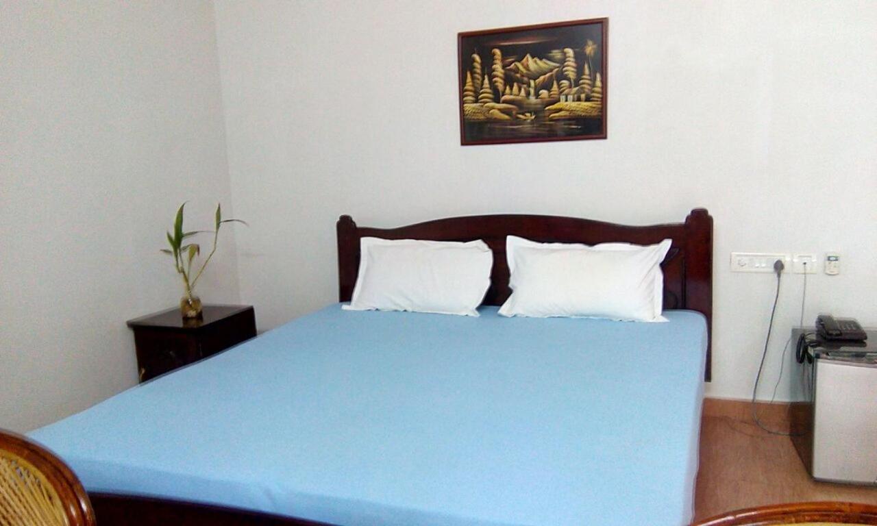 Golden Turtles Budget Rooms view 3