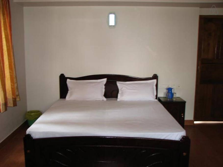 Golden Turtles Budget Rooms view 4