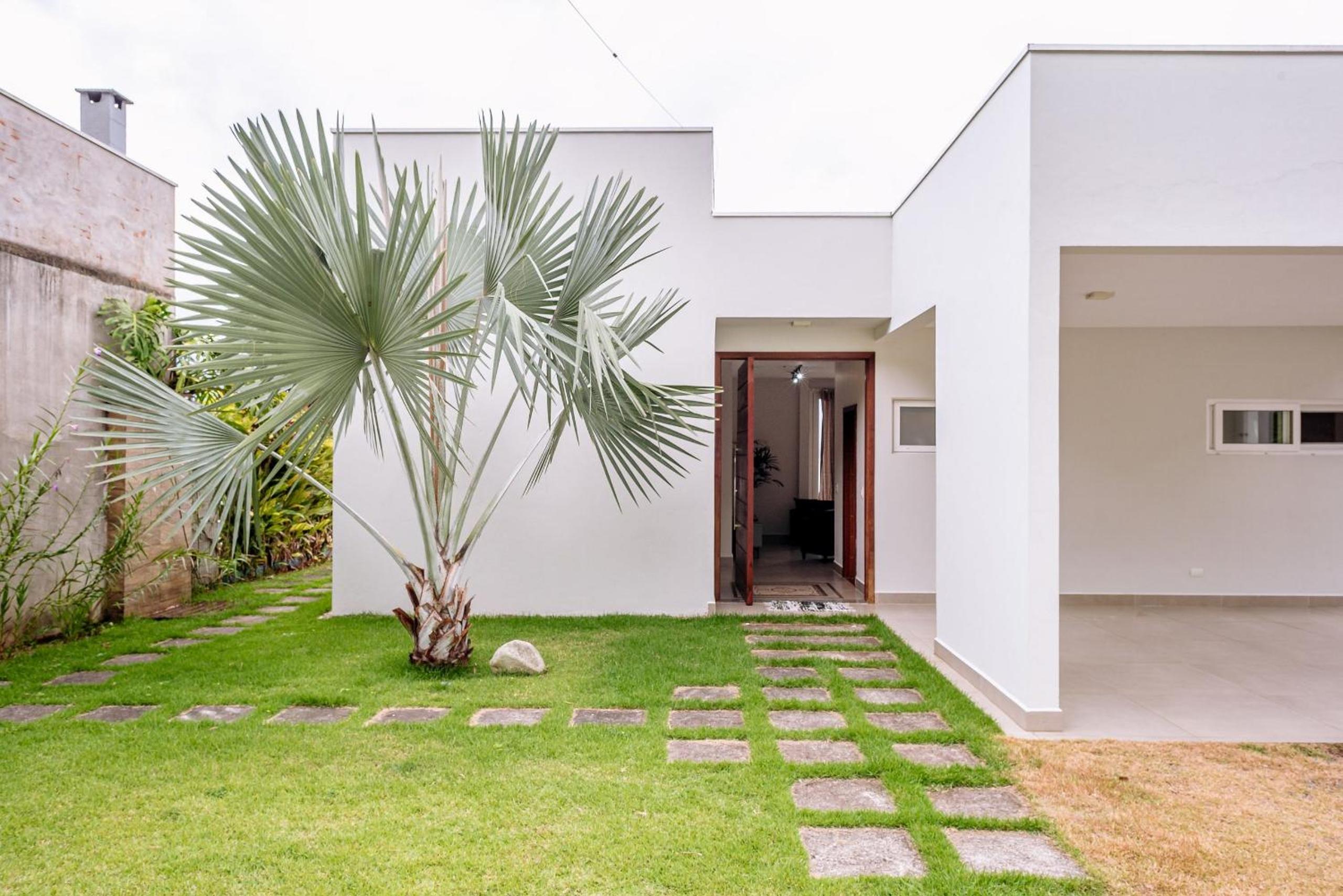 Casa na costeira com vista para o mar