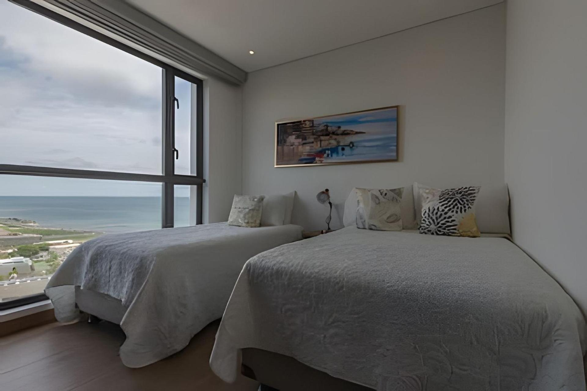 Awesome View Historic Center, Castle and Sea 2BR