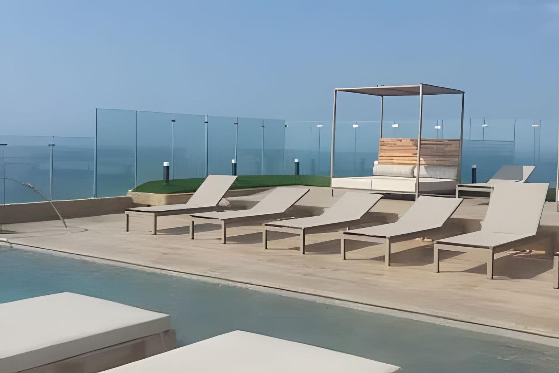 Awesome View Historic Center, Castle and Sea 2BR