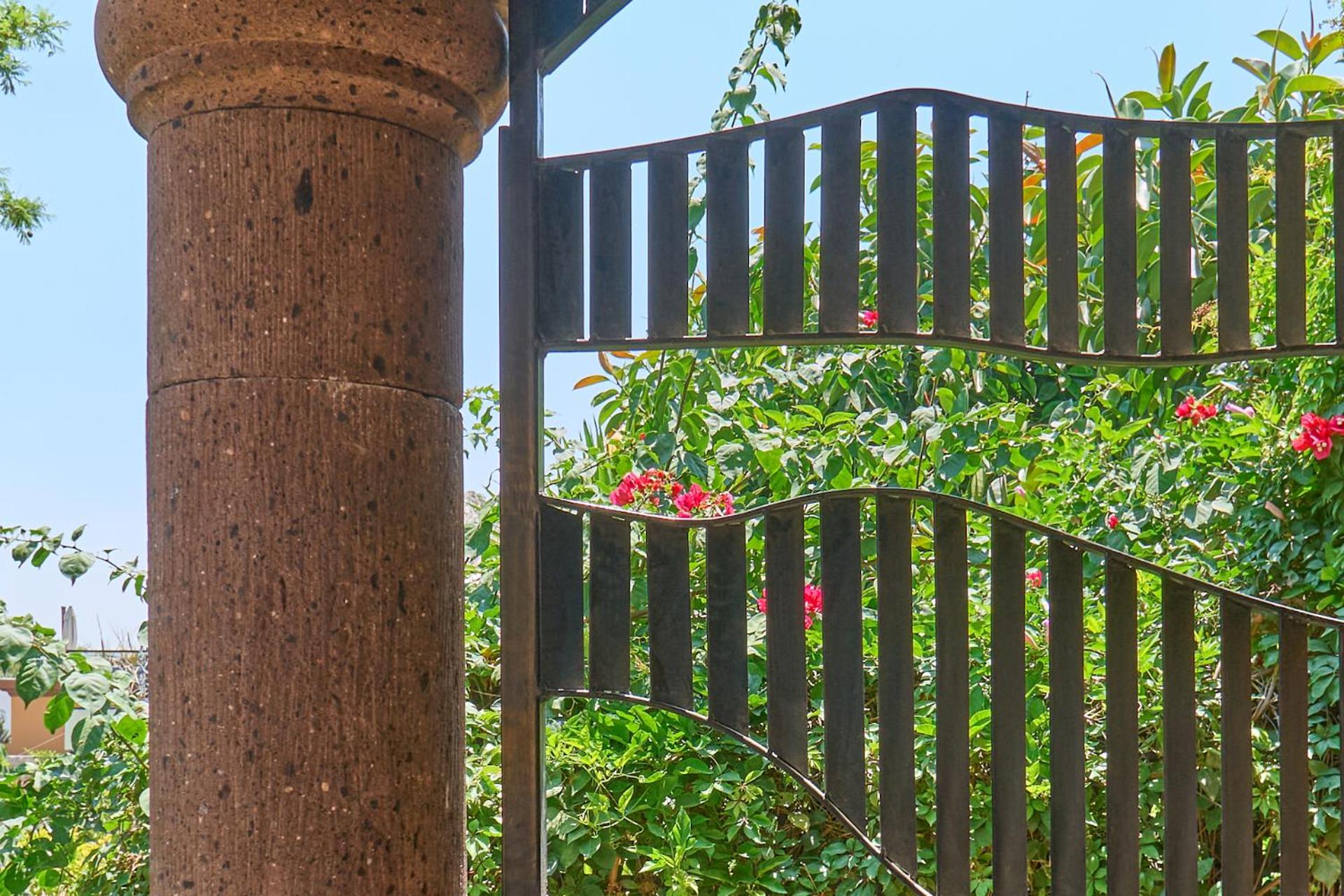 Casa Zaca, 3BR Centro Home with Rooftop & Garden view 3