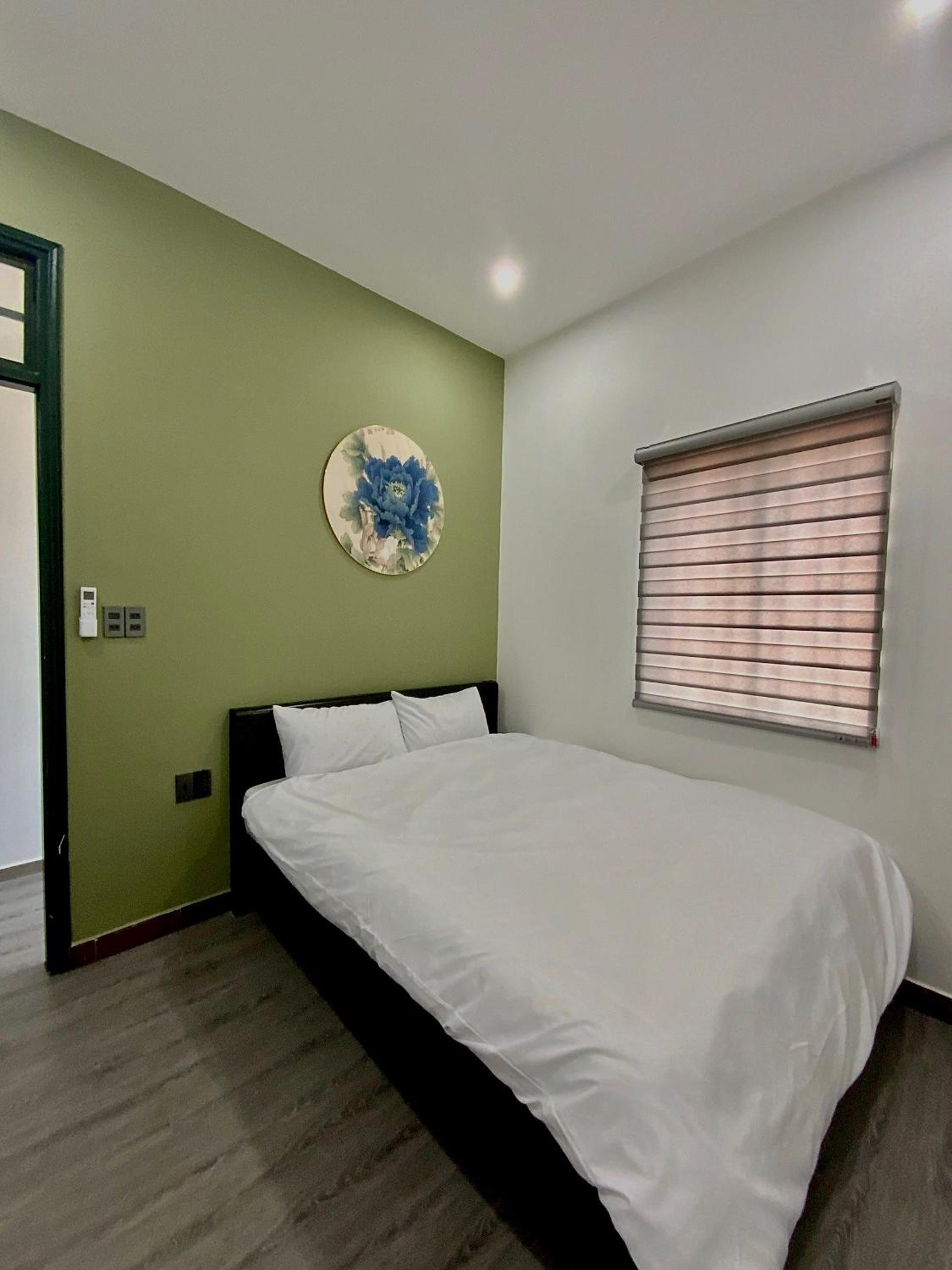 Victoria Villa 2 view 4