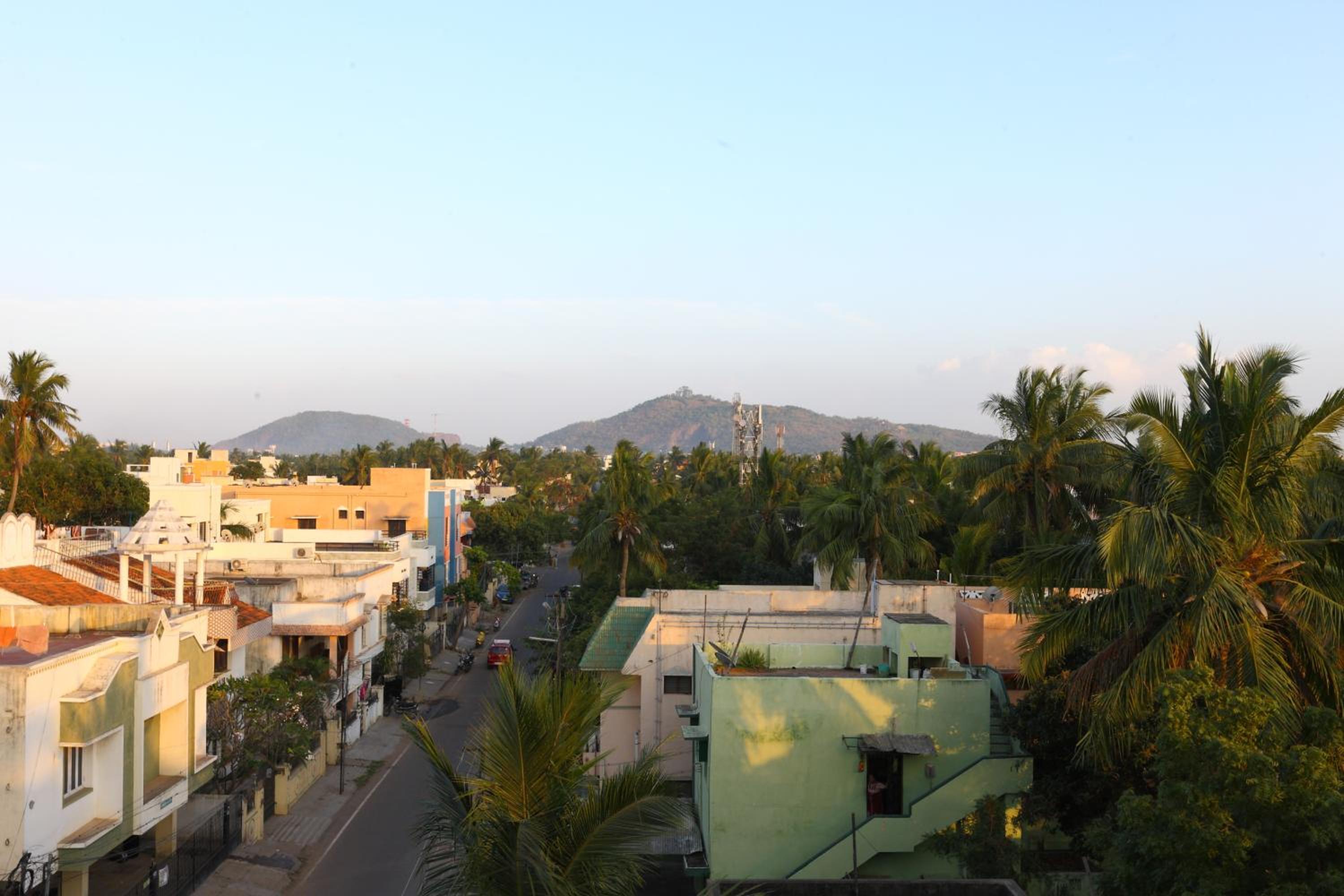 HOTEL SAlBALA INN - NEAR AIRPORT