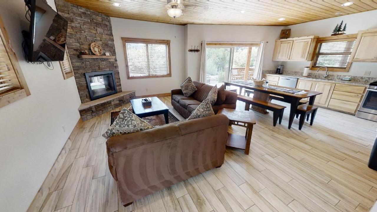 Paradise Found on the River - WiFi - Washer - Dryer - Fireplace - Grill - On the River view 2