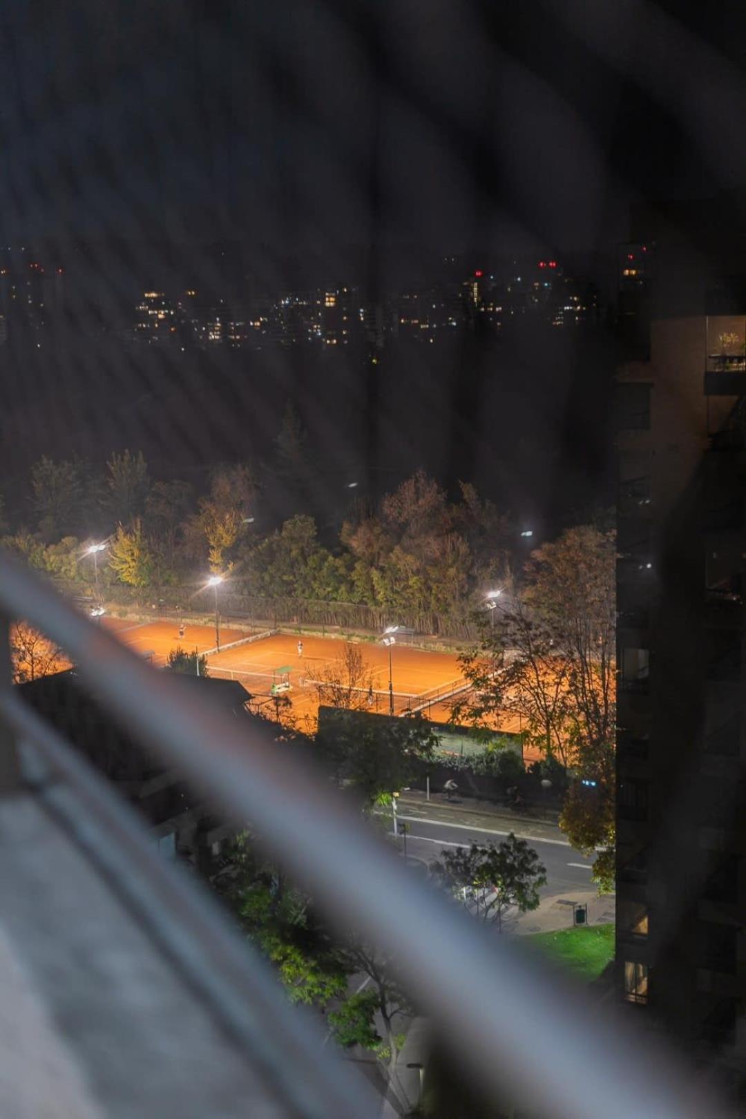 Exclusive apartment in Las Condes Alcantara Metro