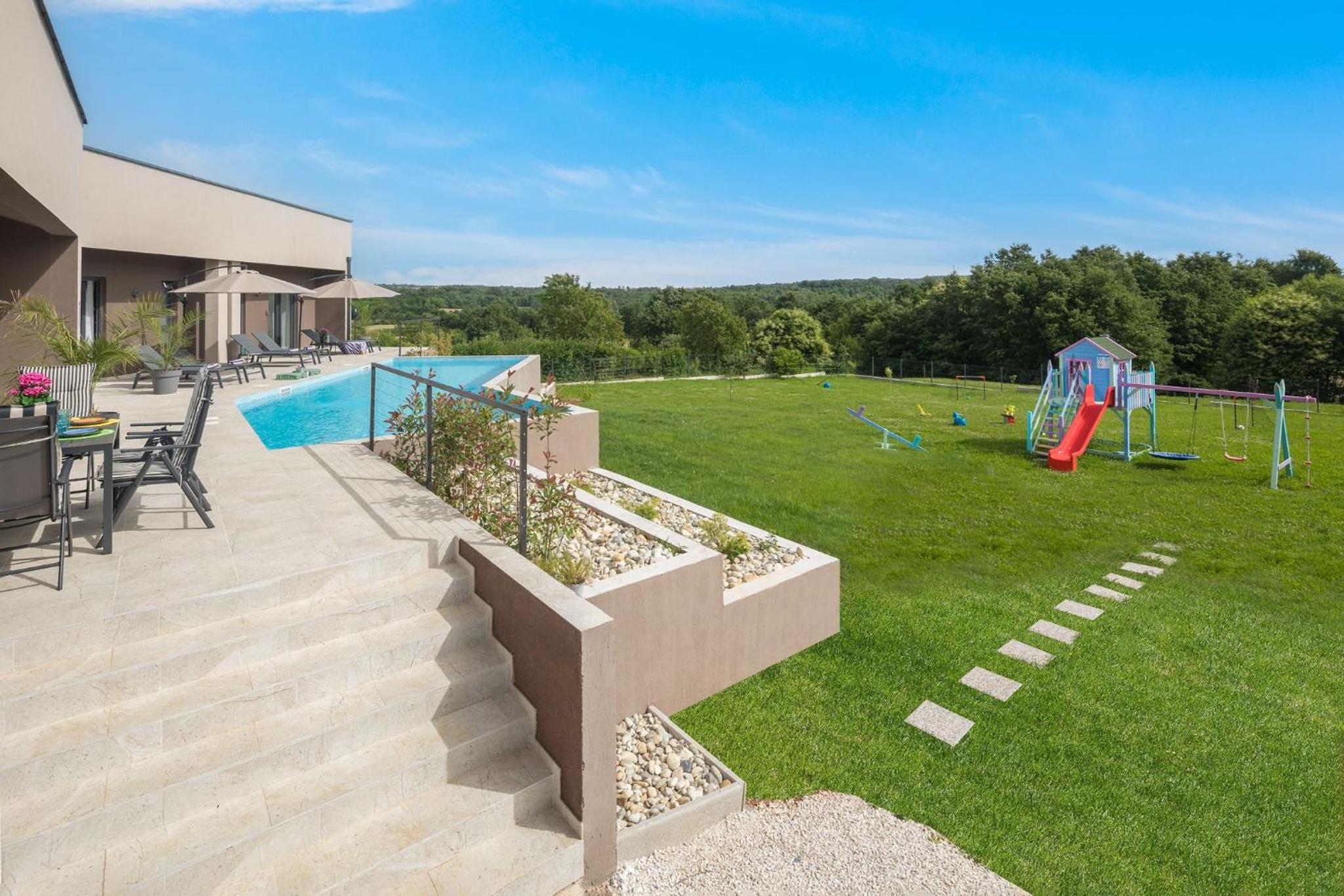 Residence Villa Manuela - Batlug