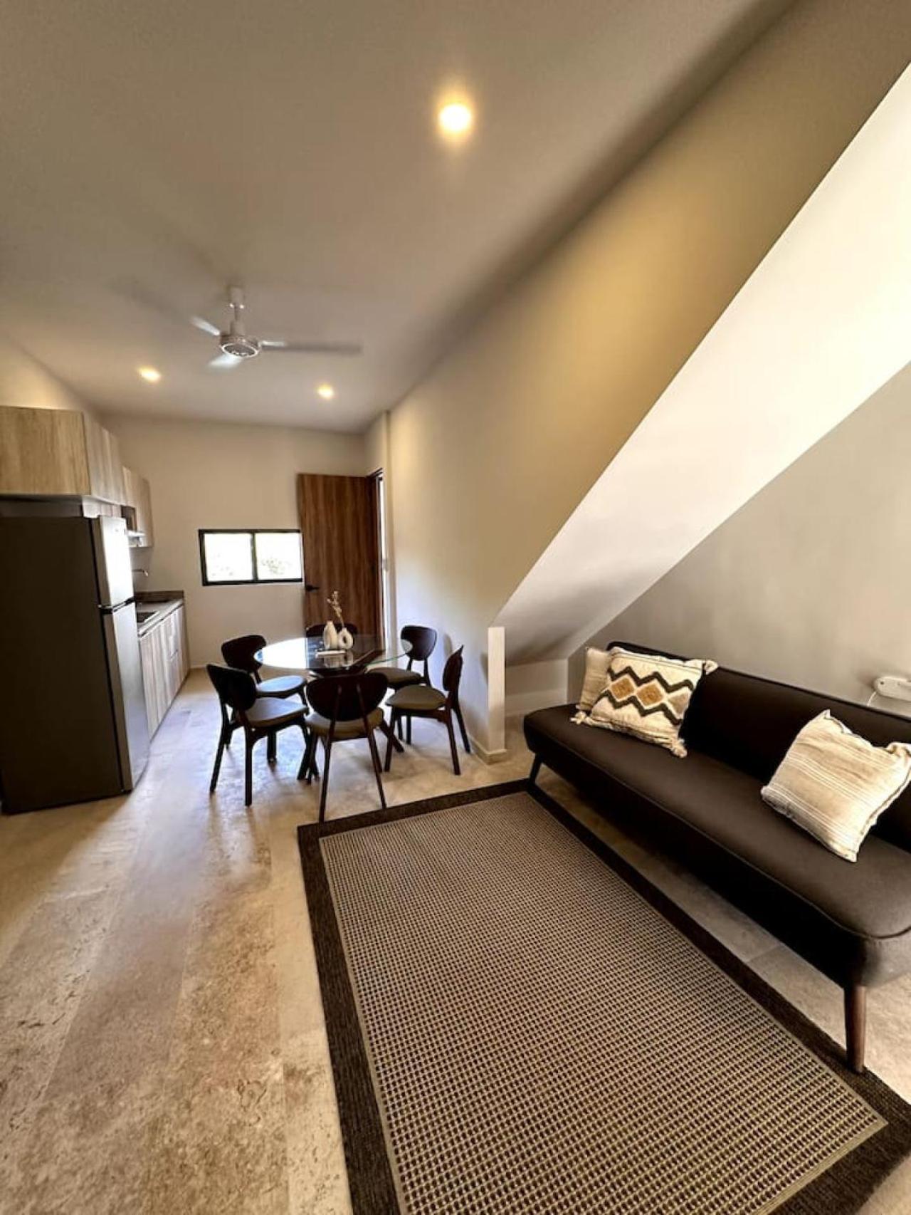 Luxury 2 story Penthouse La Veleta 3Br jacuzzi view 4