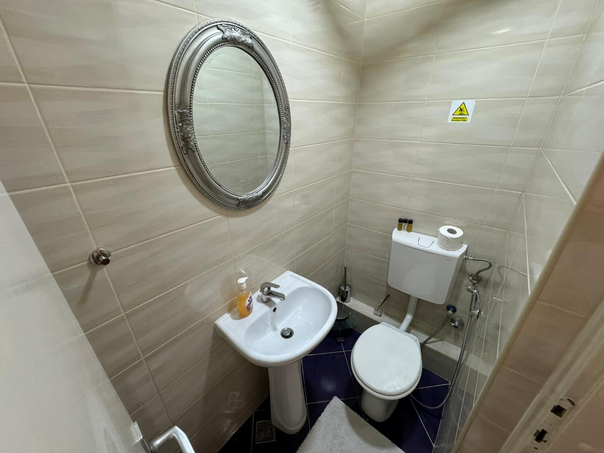Family stay apartment Share