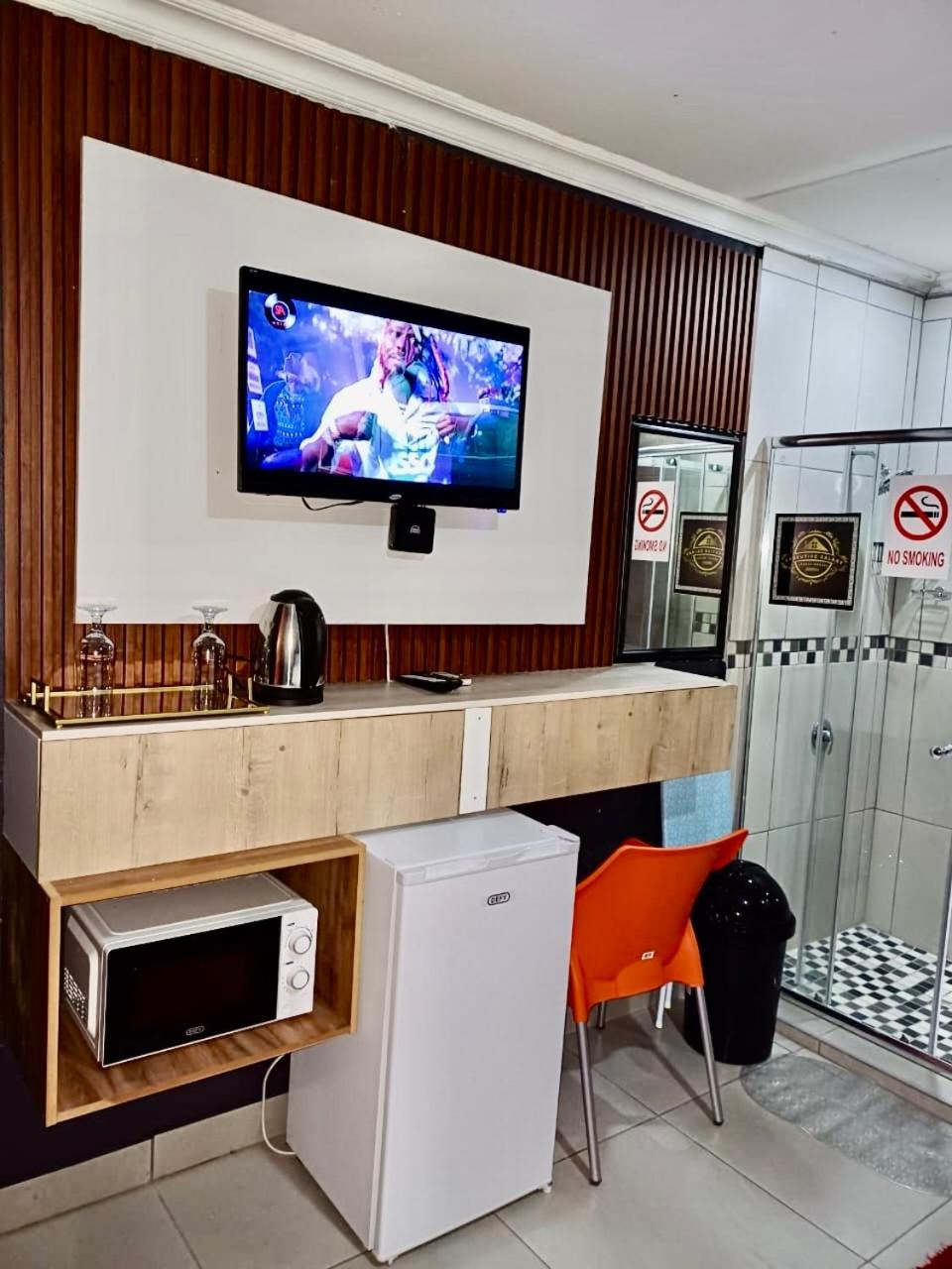 Executive Galaxy Guest House Nkowankowa Extension 2