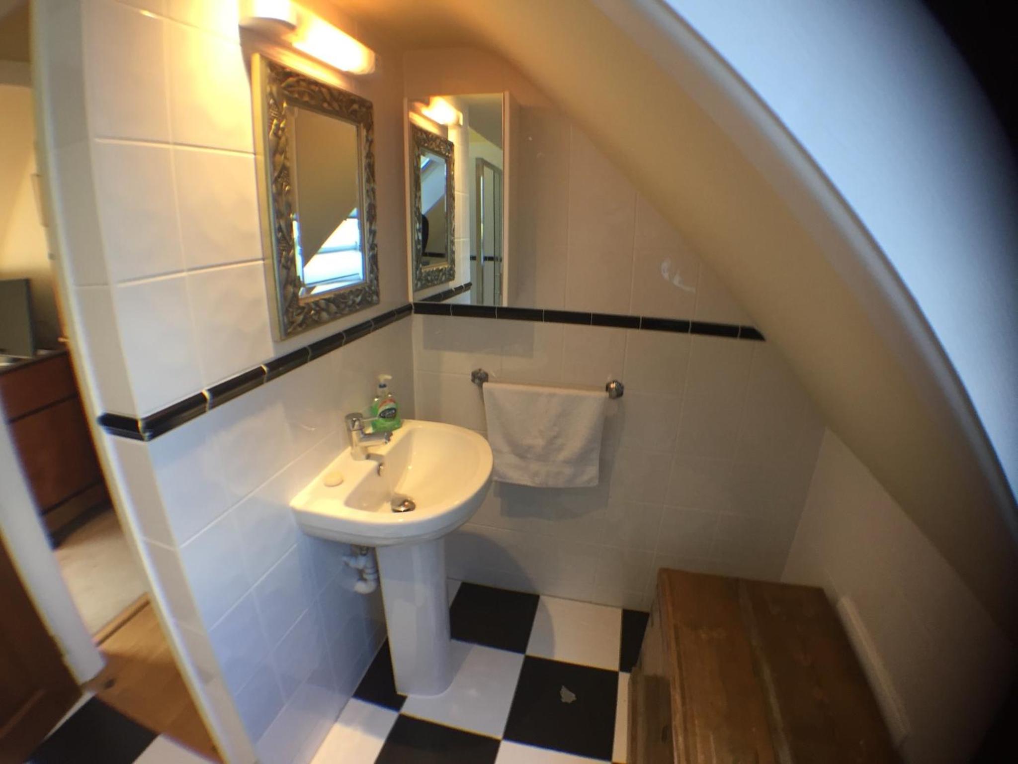 Shallows Lodge ,Boldre Lane, New Forest view 3