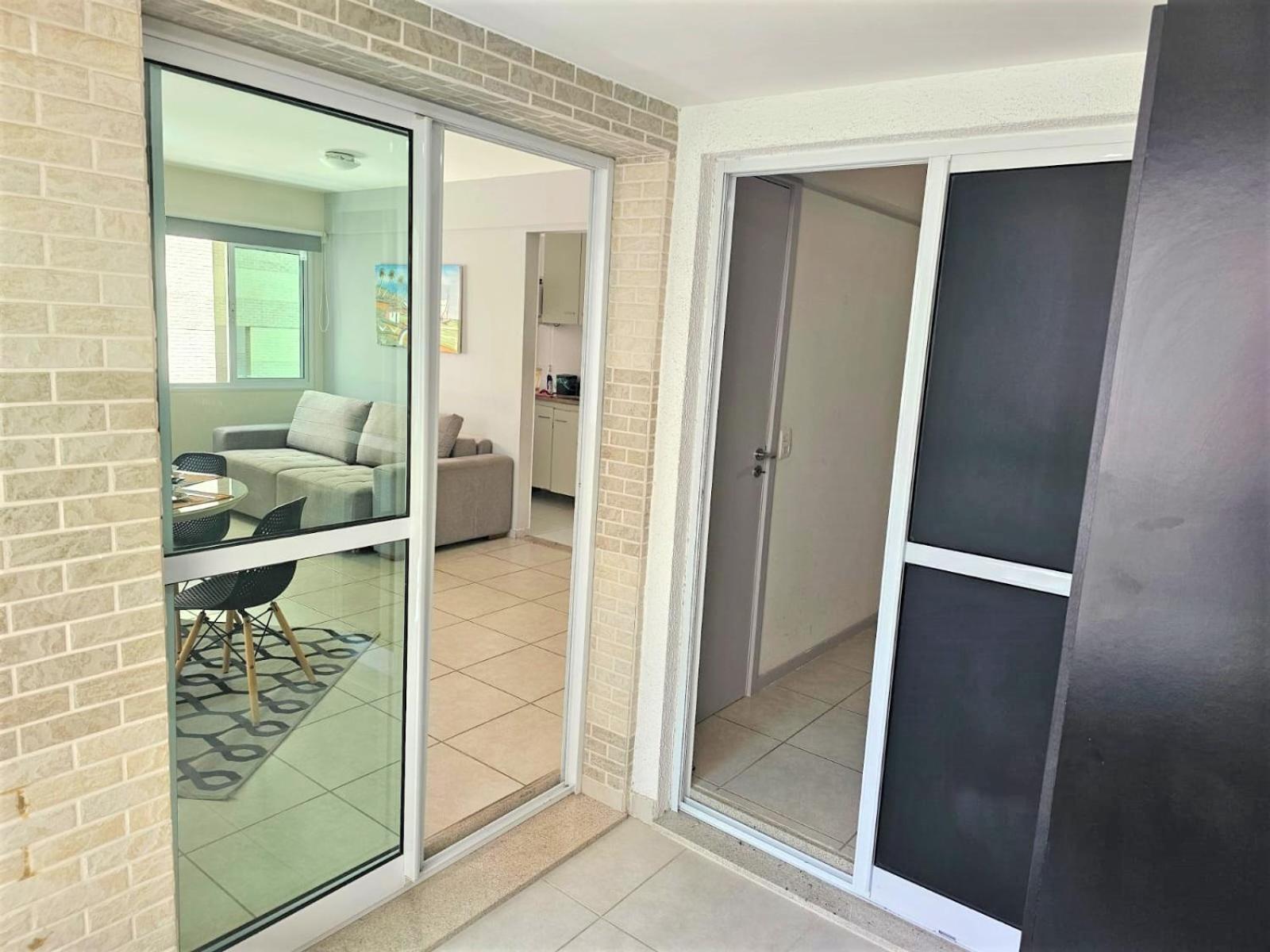 Apto em Zona Nobre à Beira-mar com Piscina, Ar Condicionado, Garagem GRÁTIS