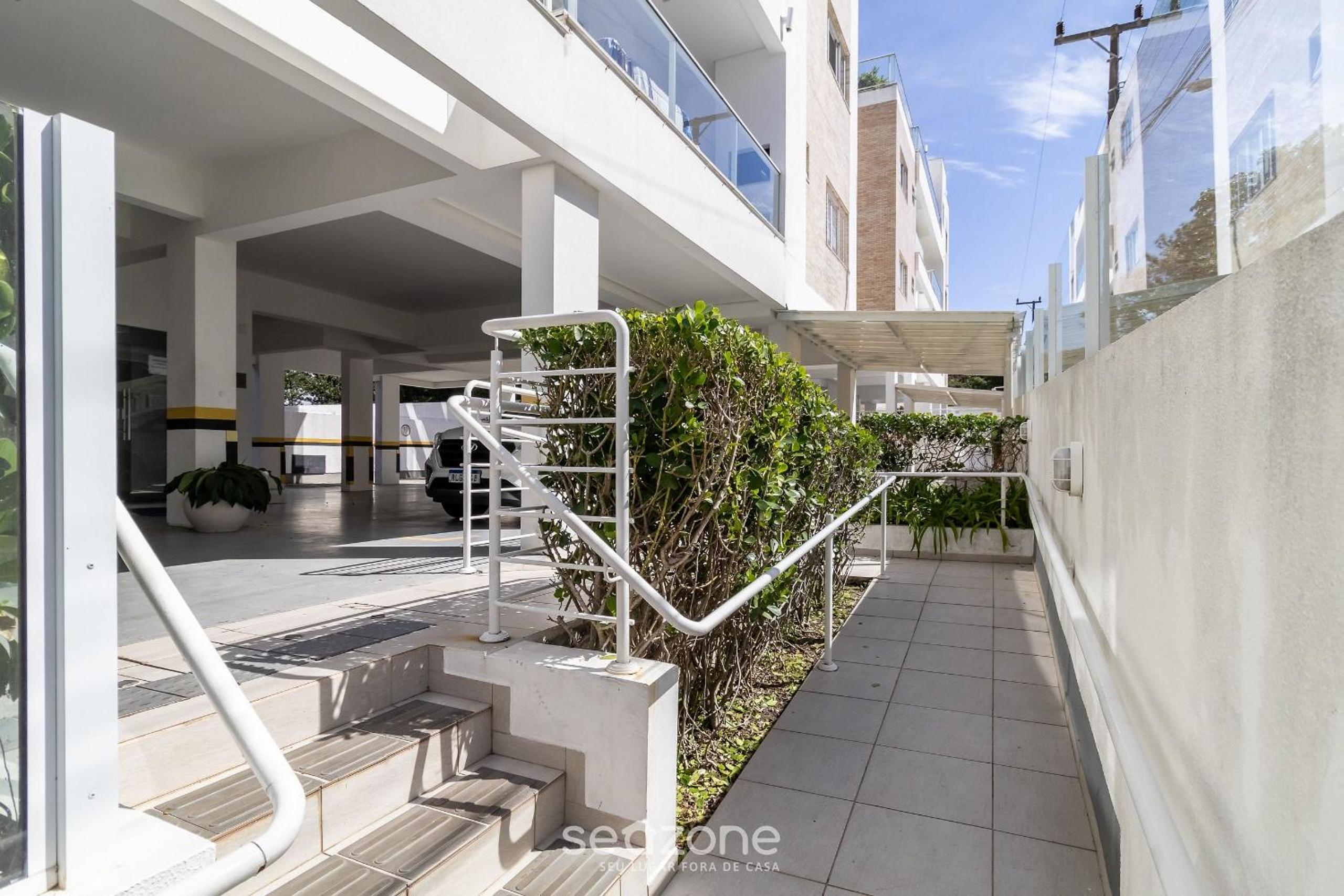 Apt w/ BBQ 850m from Campeche Beach BVE101