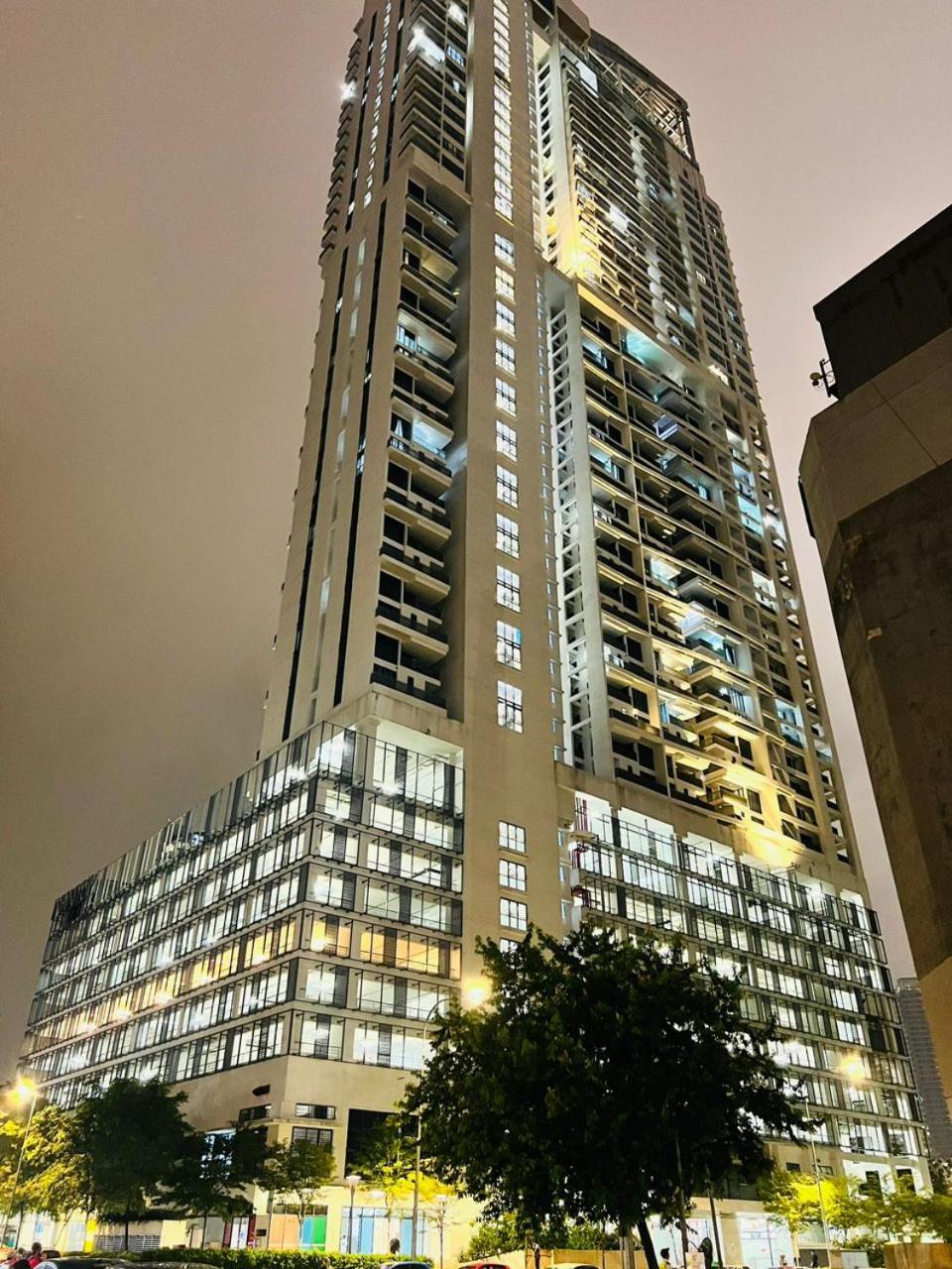 Hotel Colony Infinitum