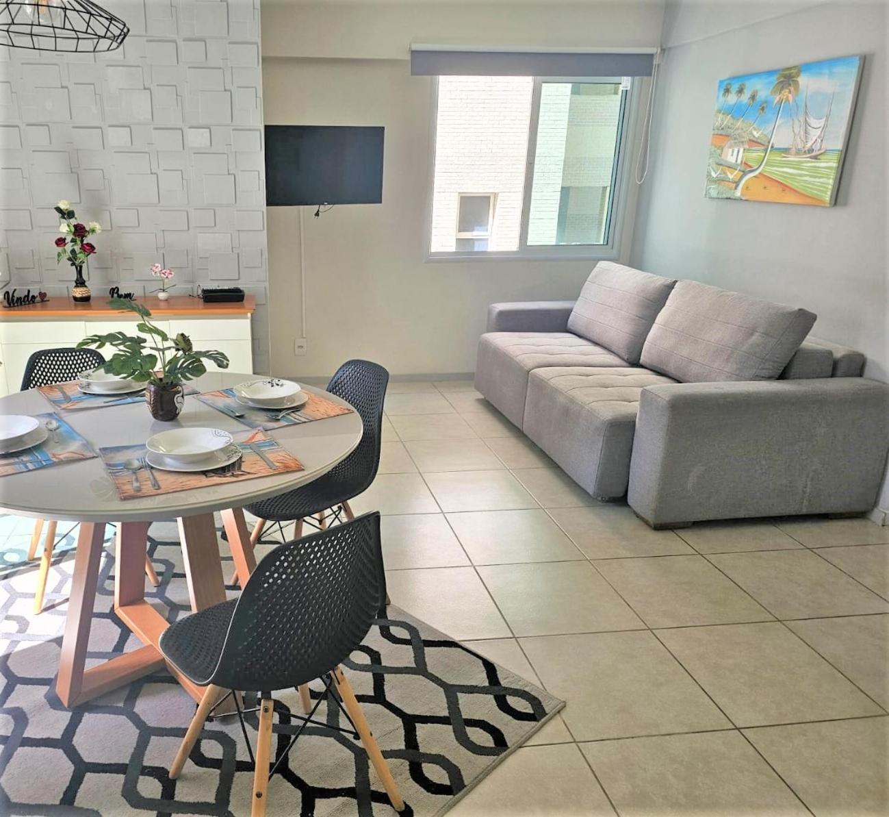 Apto em Zona Nobre à Beira-mar com Piscina, Ar Condicionado, Garagem GRÁTIS