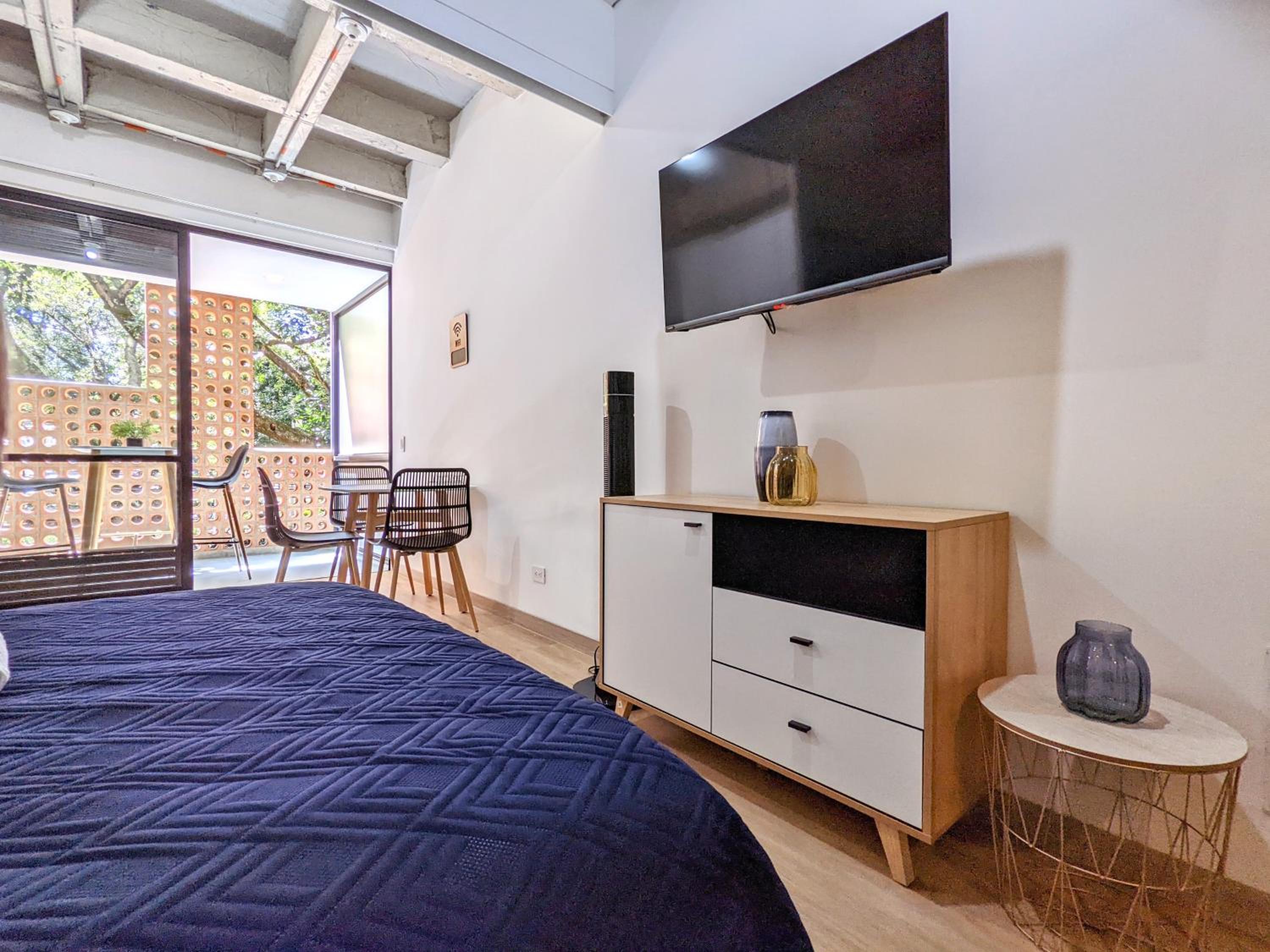 Modern Loft Private Patio