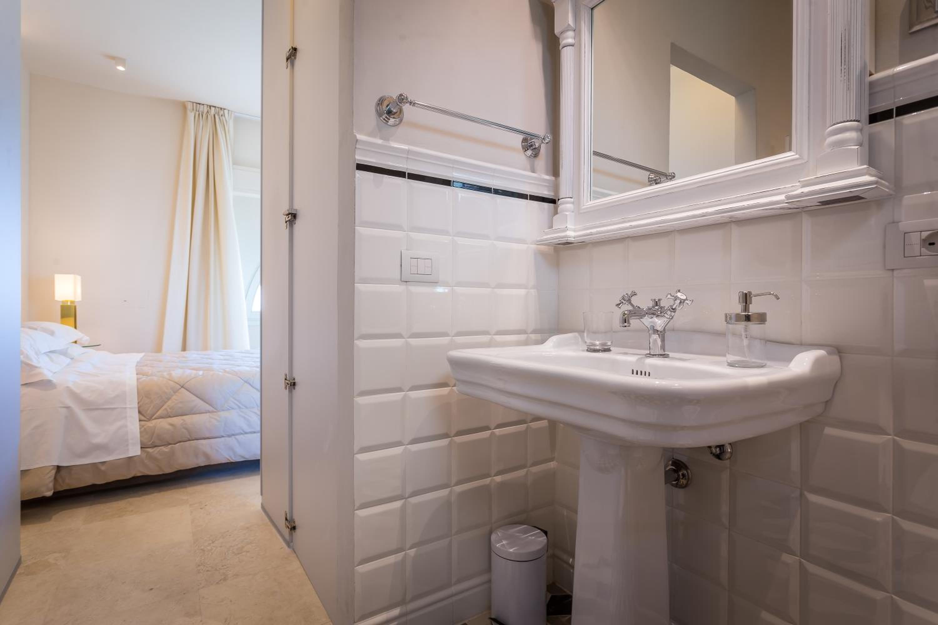 3 bedrooms Unique View On Florence with large Jacuzzi