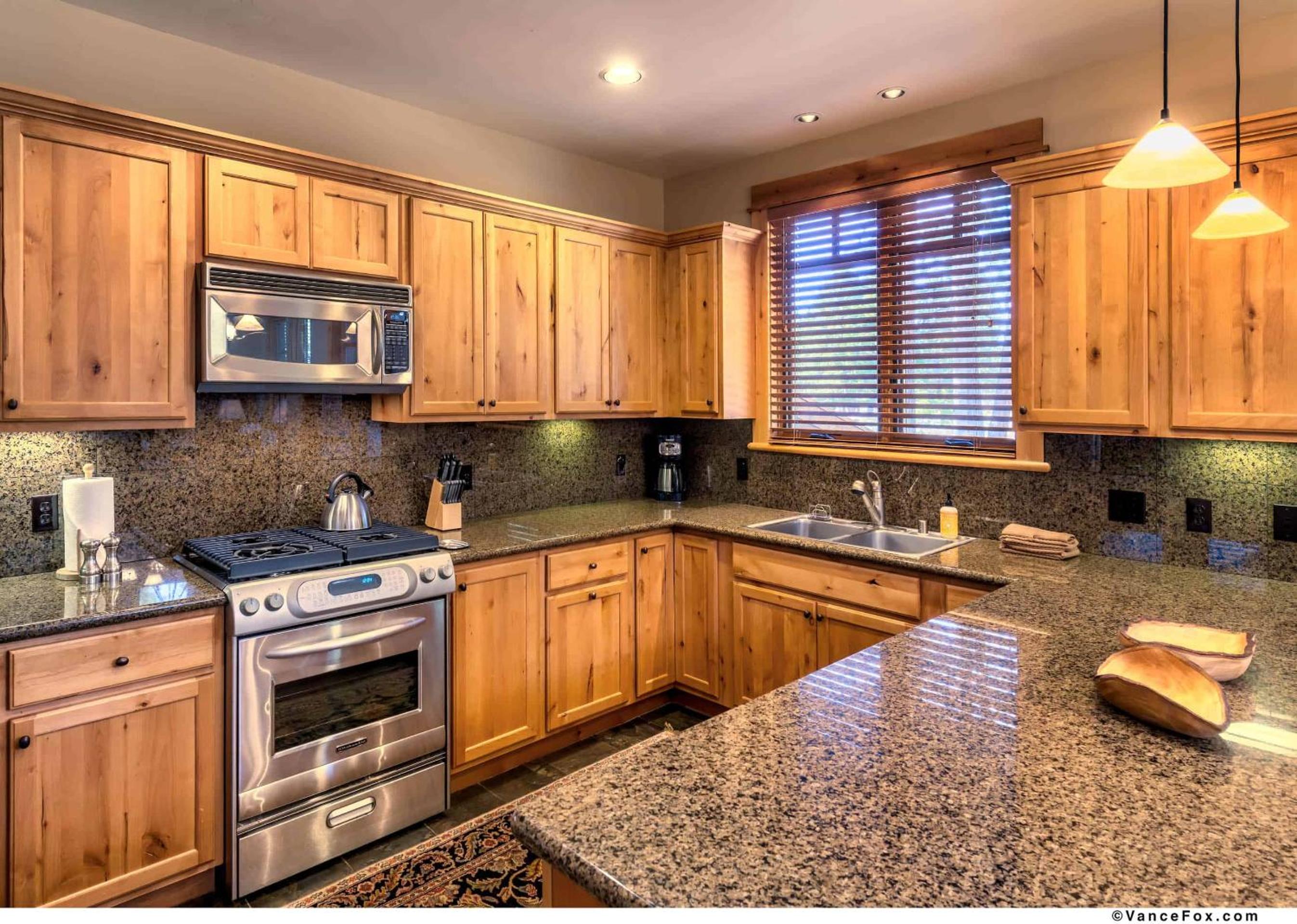 Fairway Drive 13136 by East West Hospitality view 5