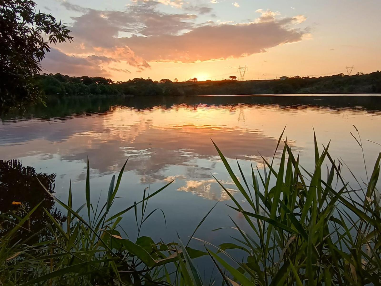 Casa de Campo em Condominio com acesso ao lago