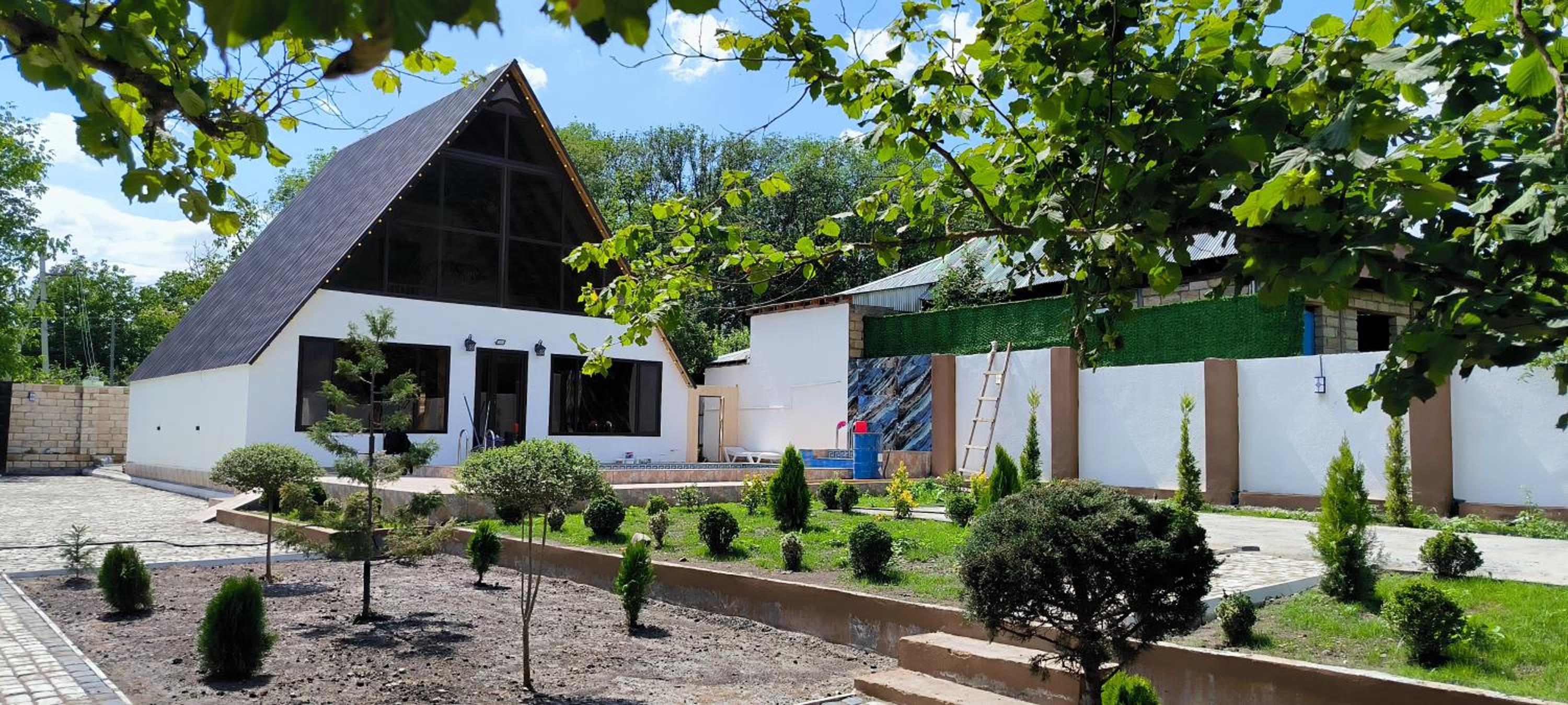 Qafqaz Manor Barn