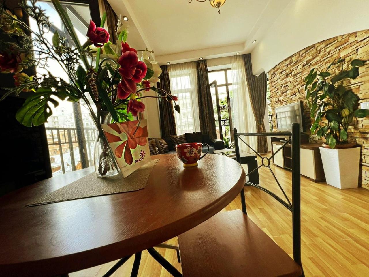 Apartment in an elite house In old Tbilisi view 2