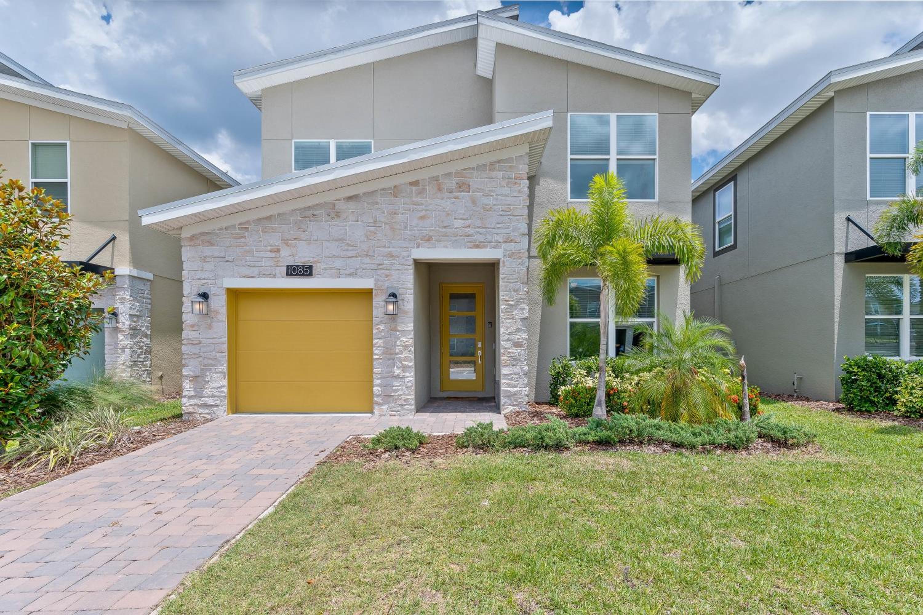 Modern Villa in ChampionsGate with Private Pool