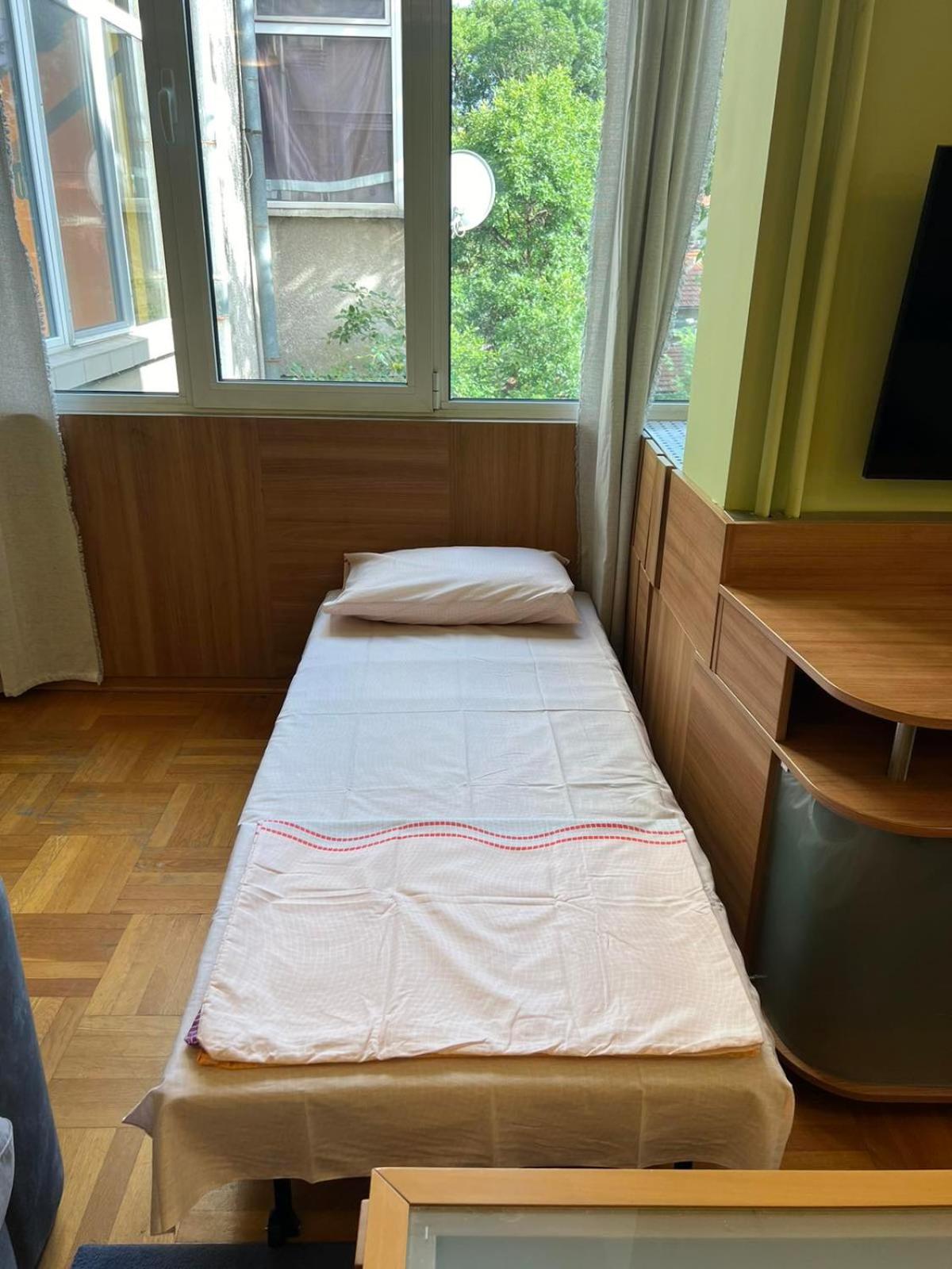 Mumbai Spacious 150 Sq M 2BDR near Vitosha BLVD and NDK
