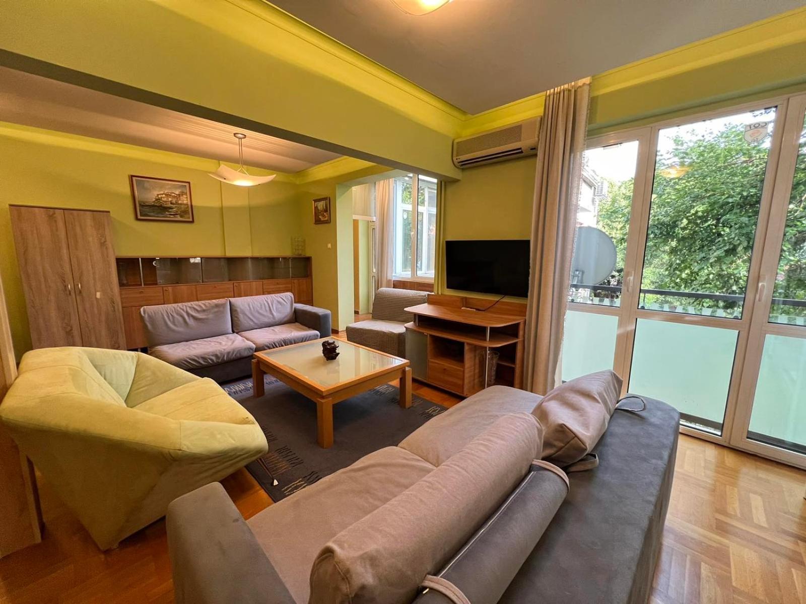 Mumbai Spacious 150 Sq M 2BDR near Vitosha BLVD and NDK