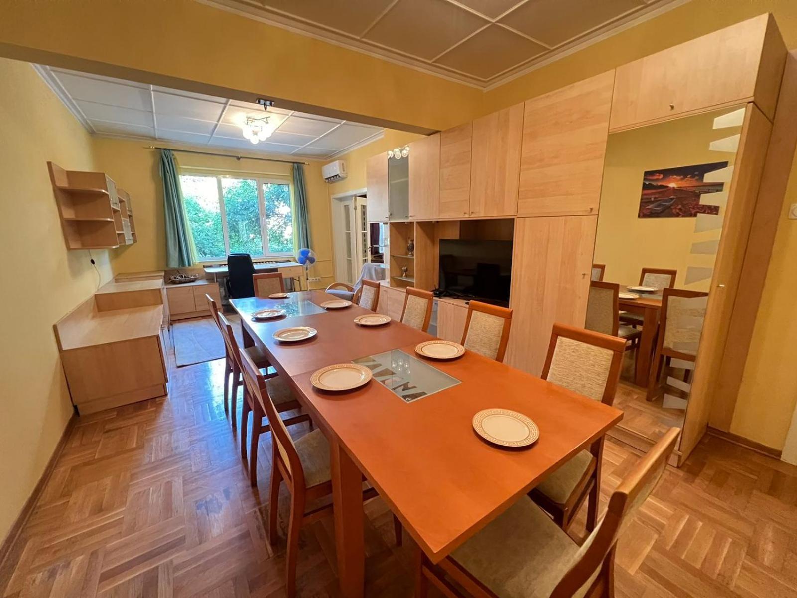Mumbai Spacious 150 Sq M 2BDR near Vitosha BLVD and NDK