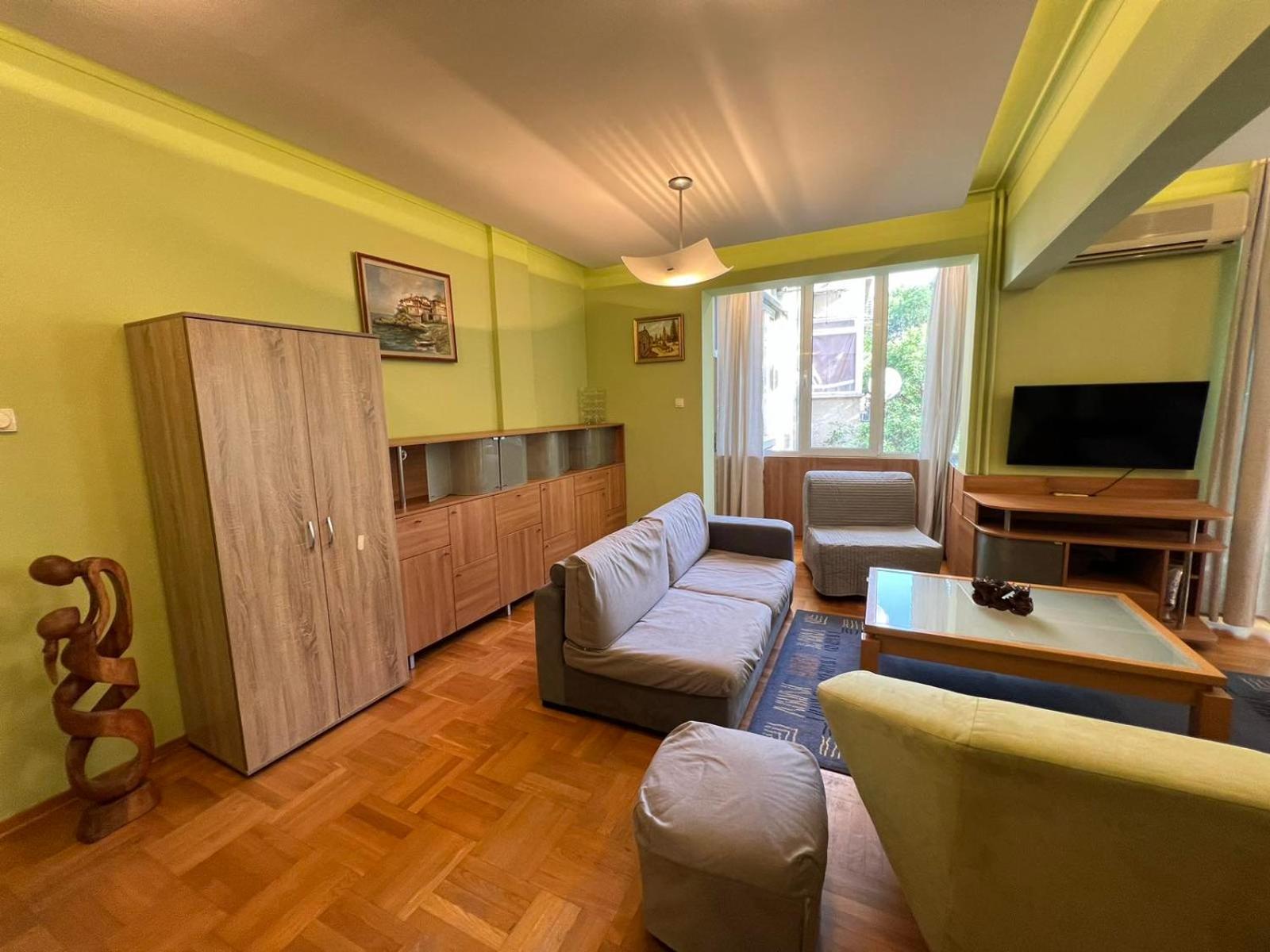 Mumbai Spacious 150 Sq M 2BDR near Vitosha BLVD and NDK