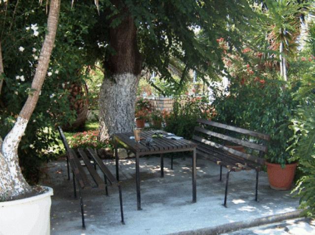 Maritsas Apartments