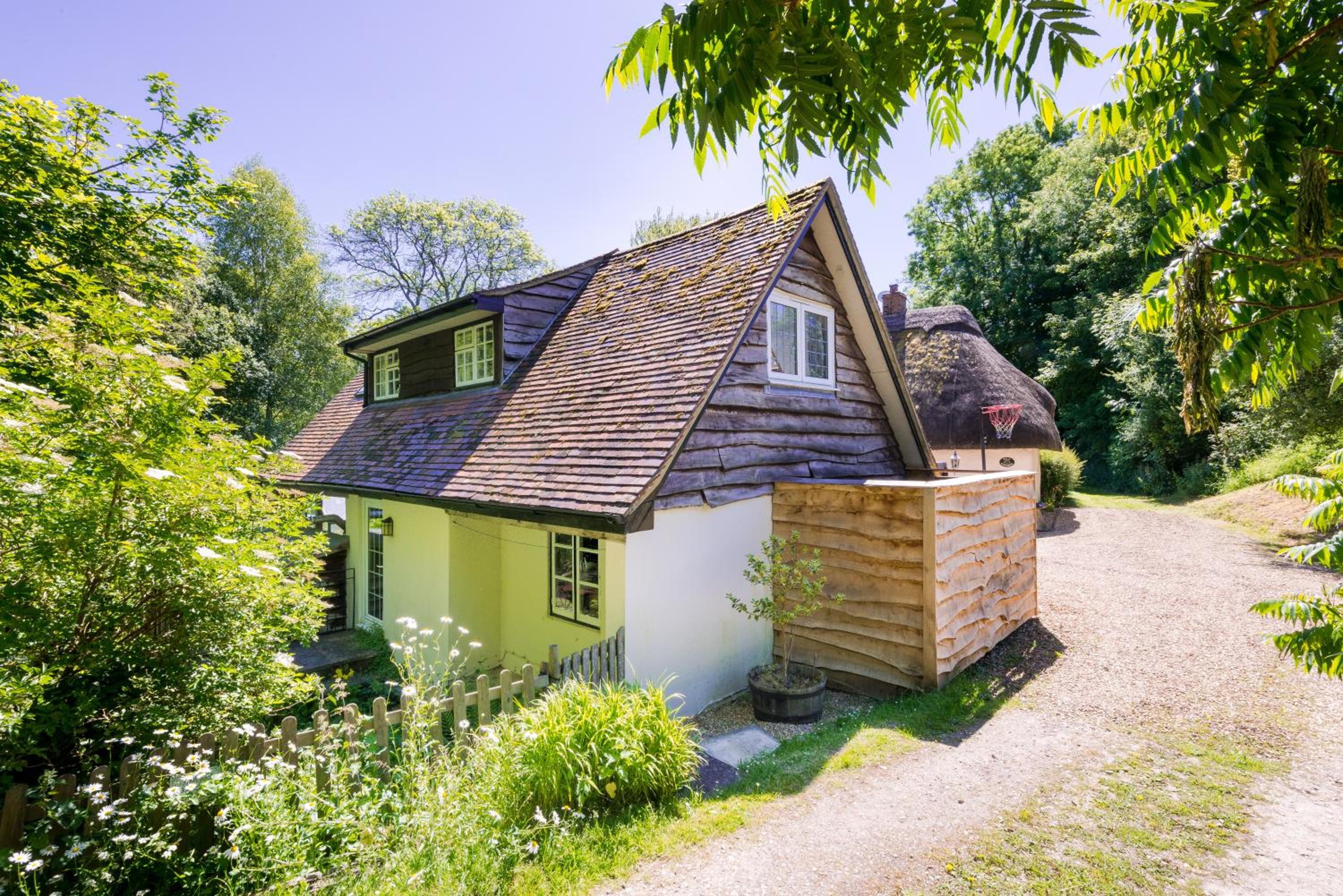NEW Little Till - Riverside Cottage nr Stonehenge
